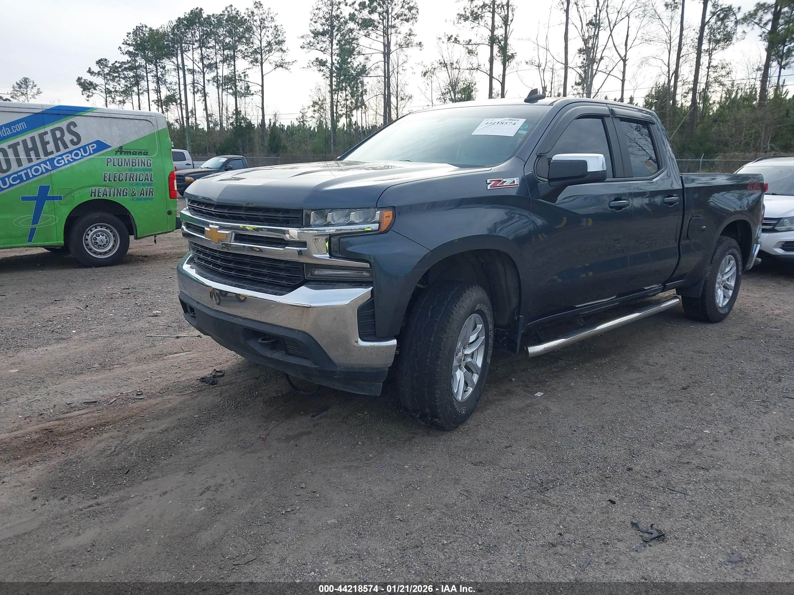 CHEVROLET SILVERADO image 2