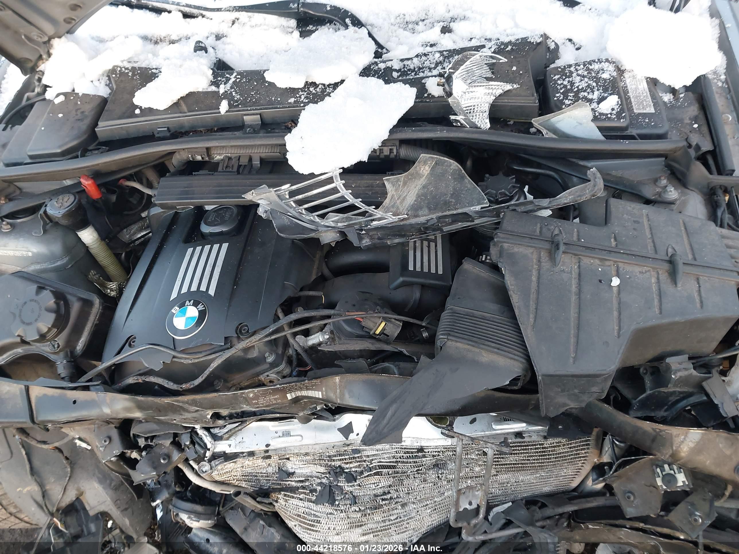 BMW 328I image 10