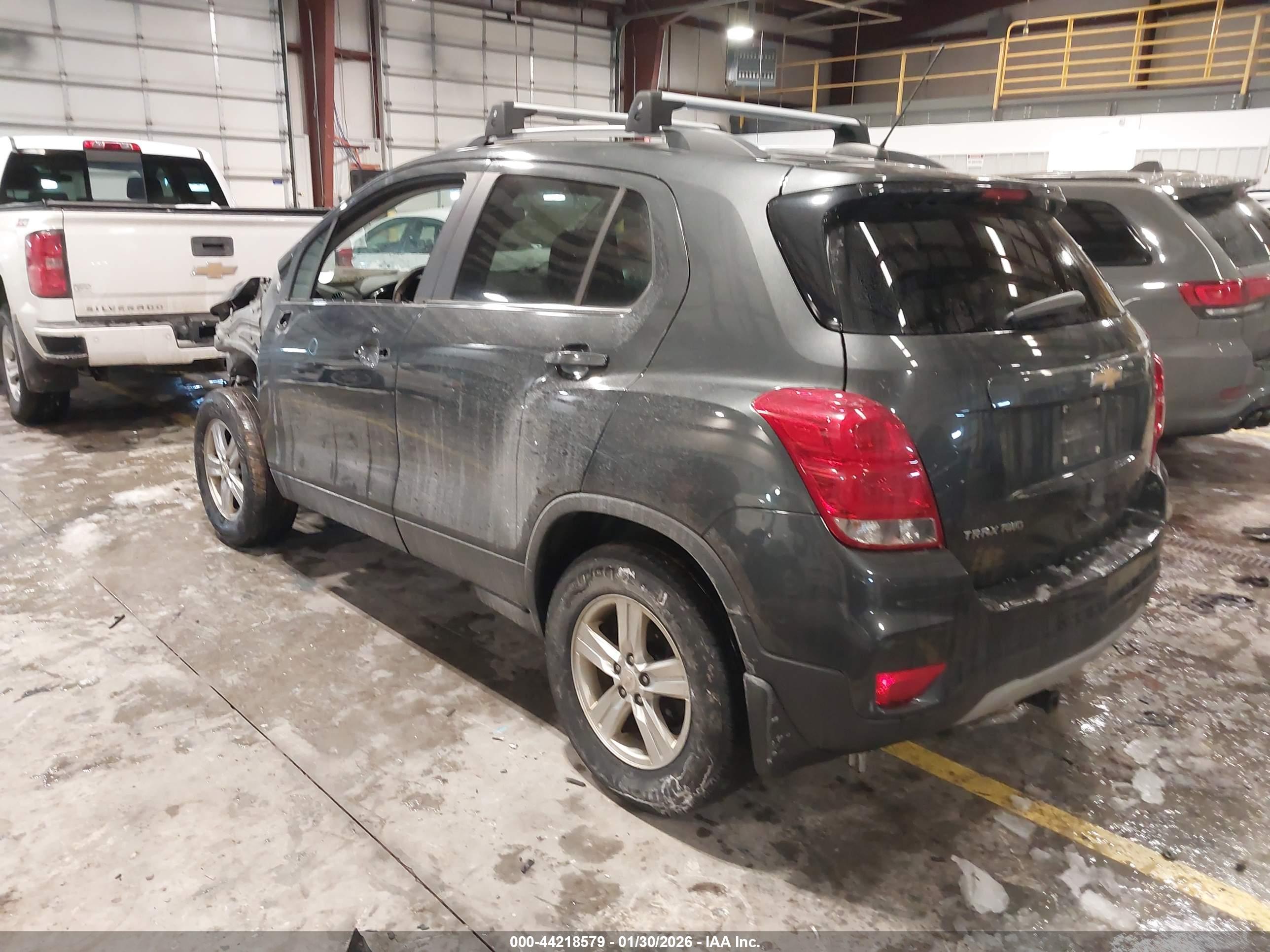 CHEVROLET TRAX image 3