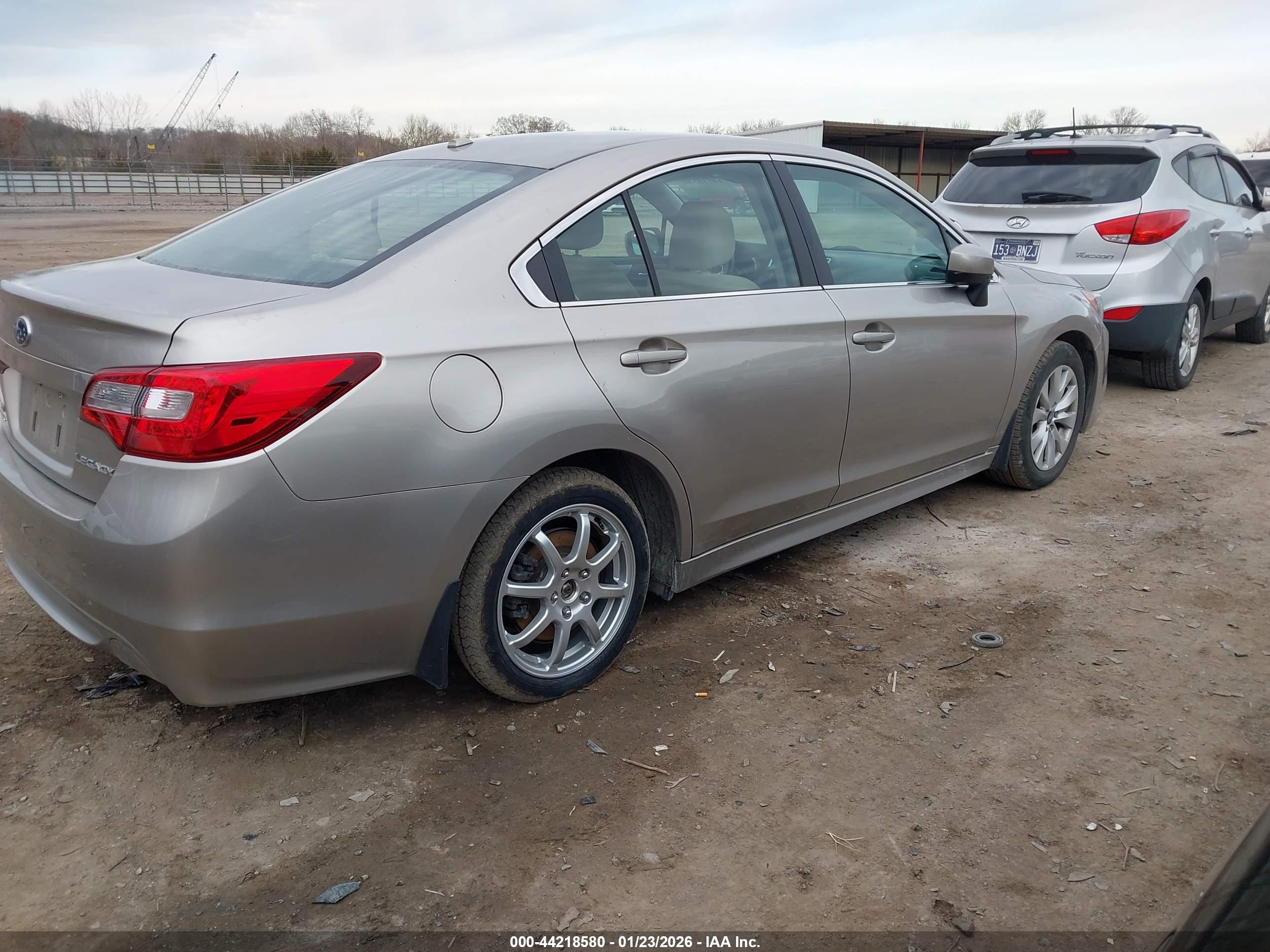 SUBARU LEGACY image 4
