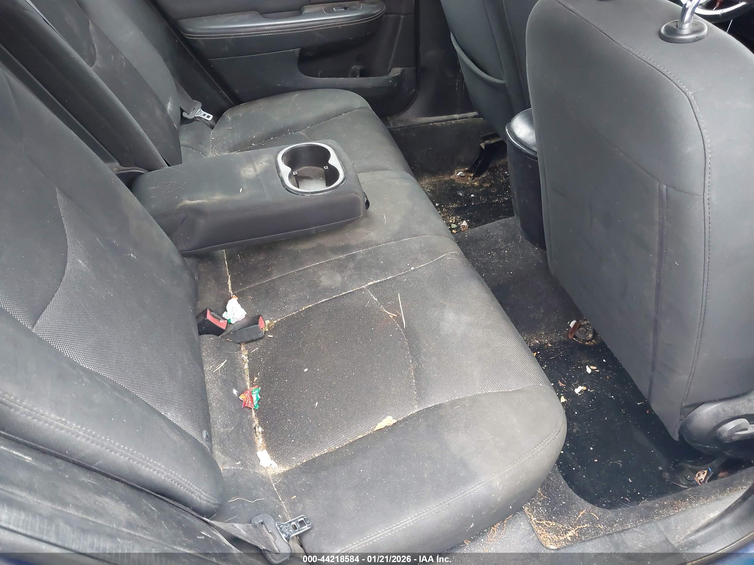 DODGE AVENGER image 8
