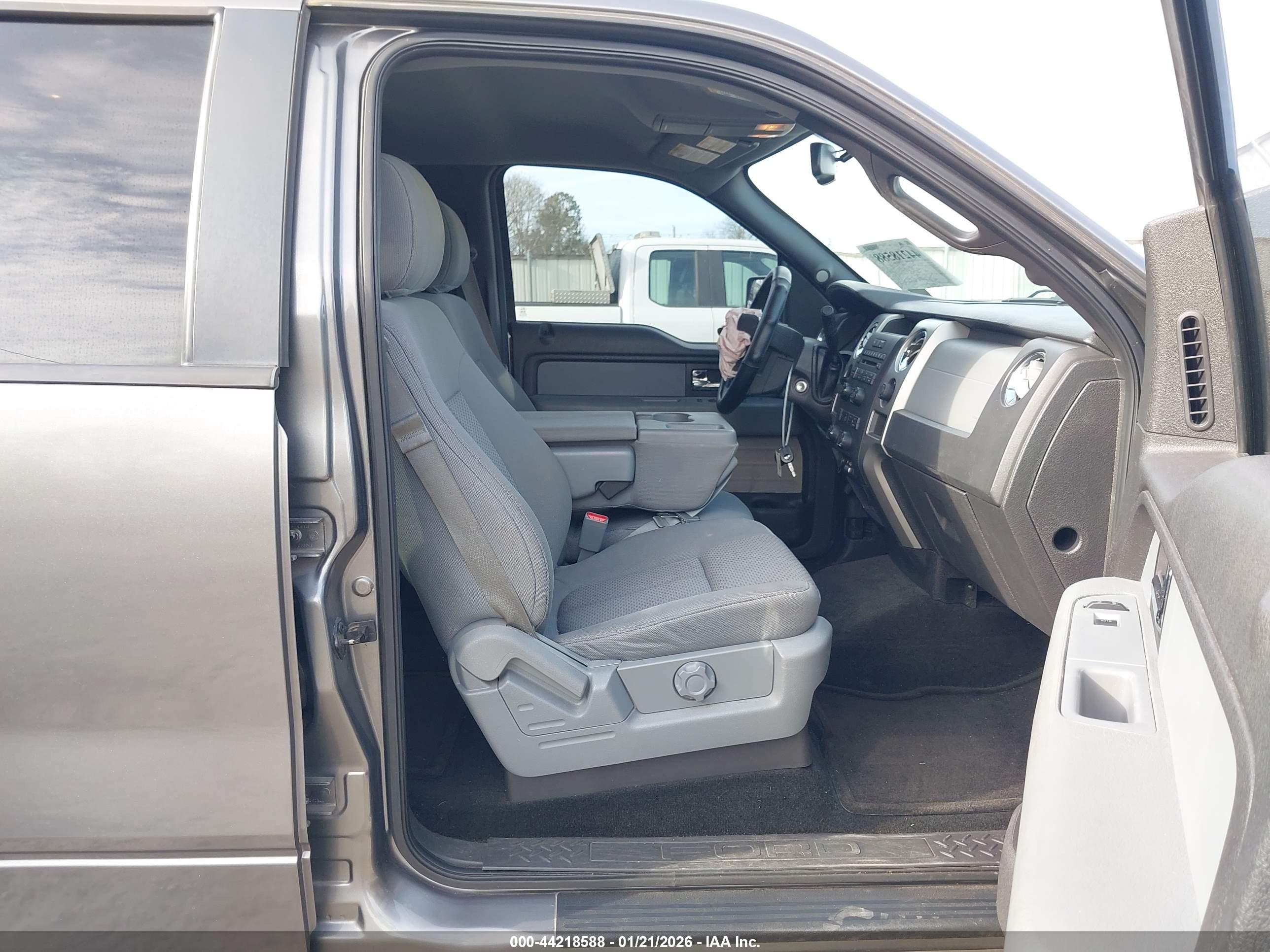 FORD F-150 image 5