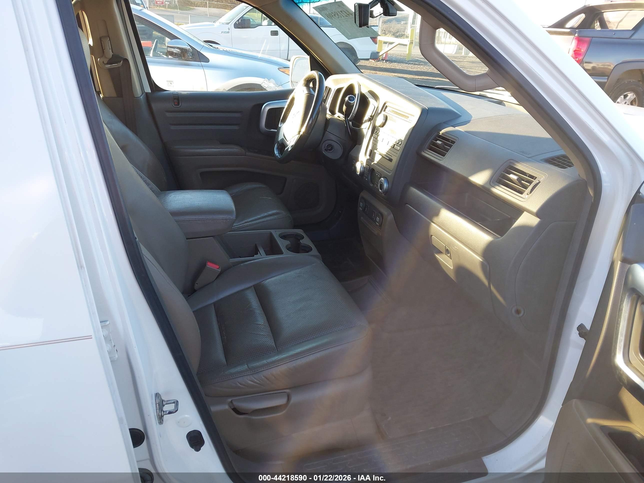 HONDA RIDGELINE image 5