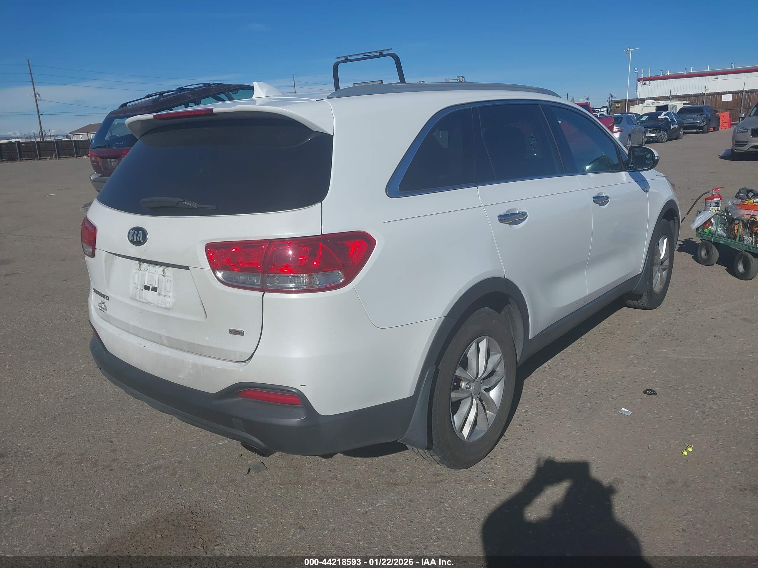 KIA SORENTO image 4
