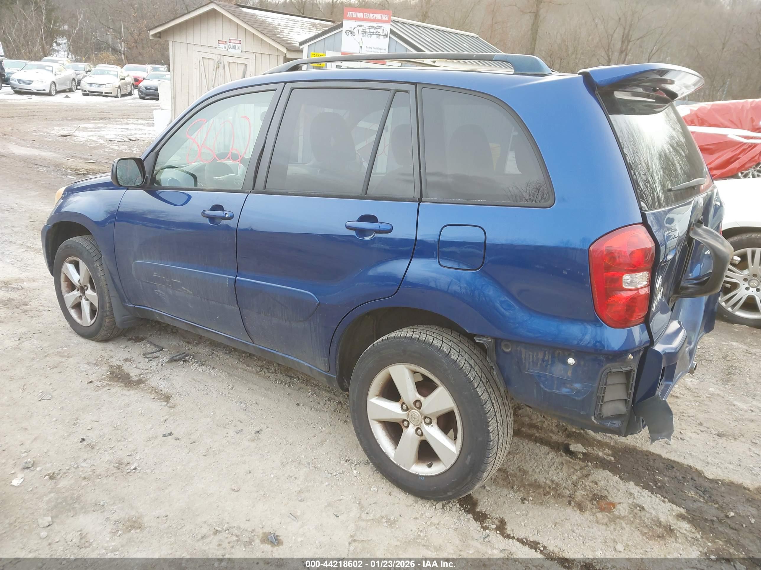 TOYOTA RAV4 image 3