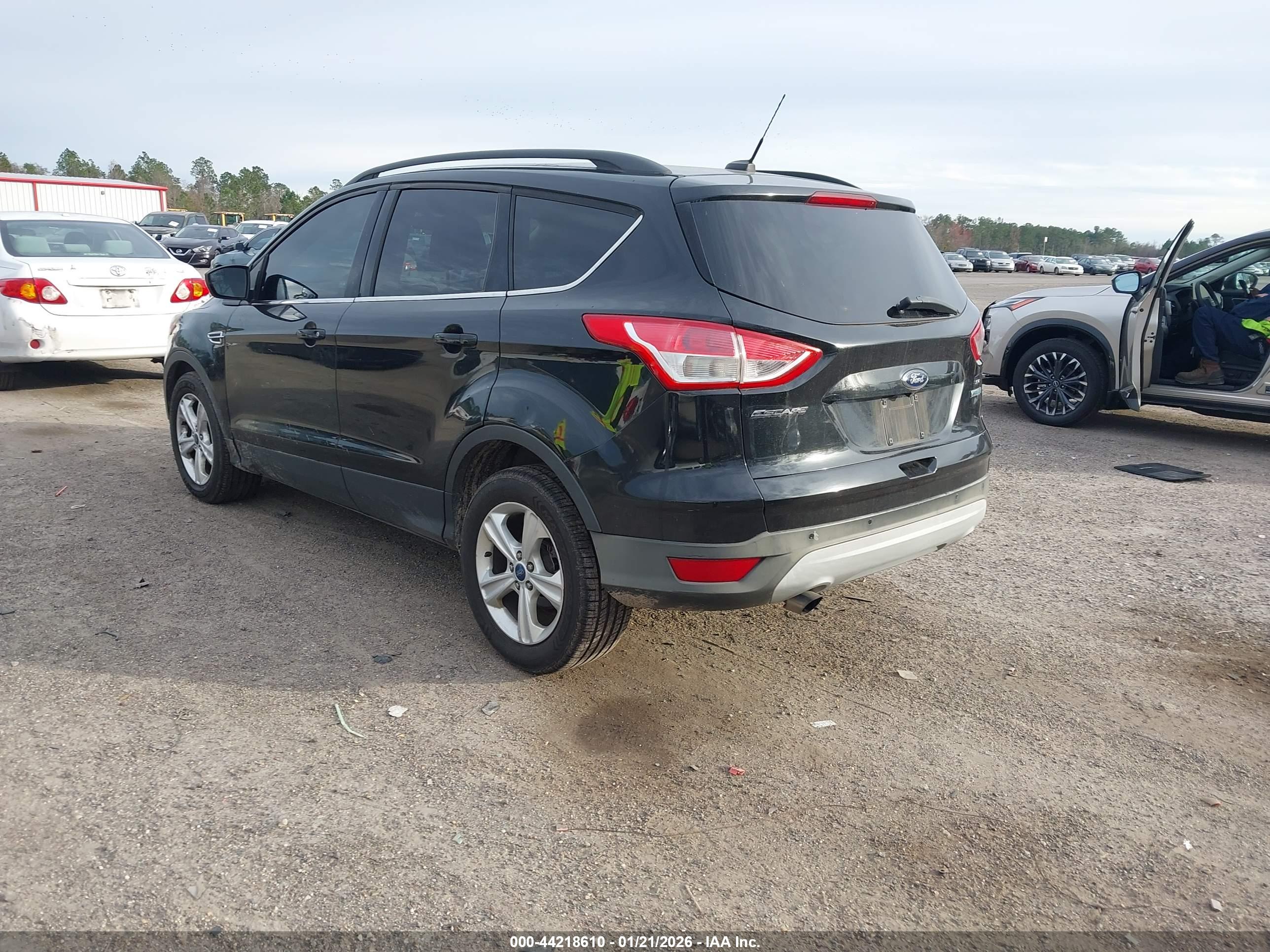 FORD ESCAPE image 3