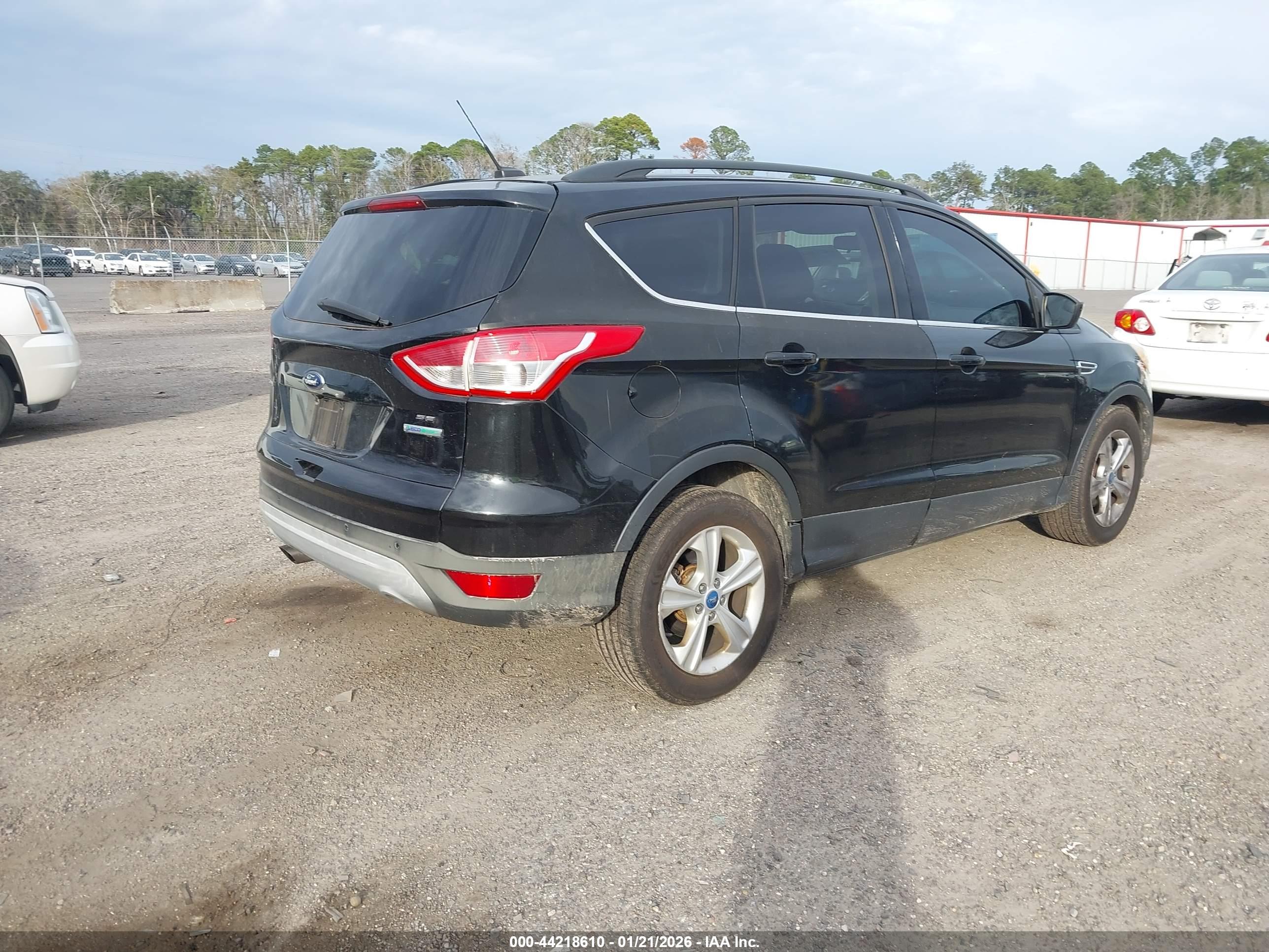 FORD ESCAPE image 4