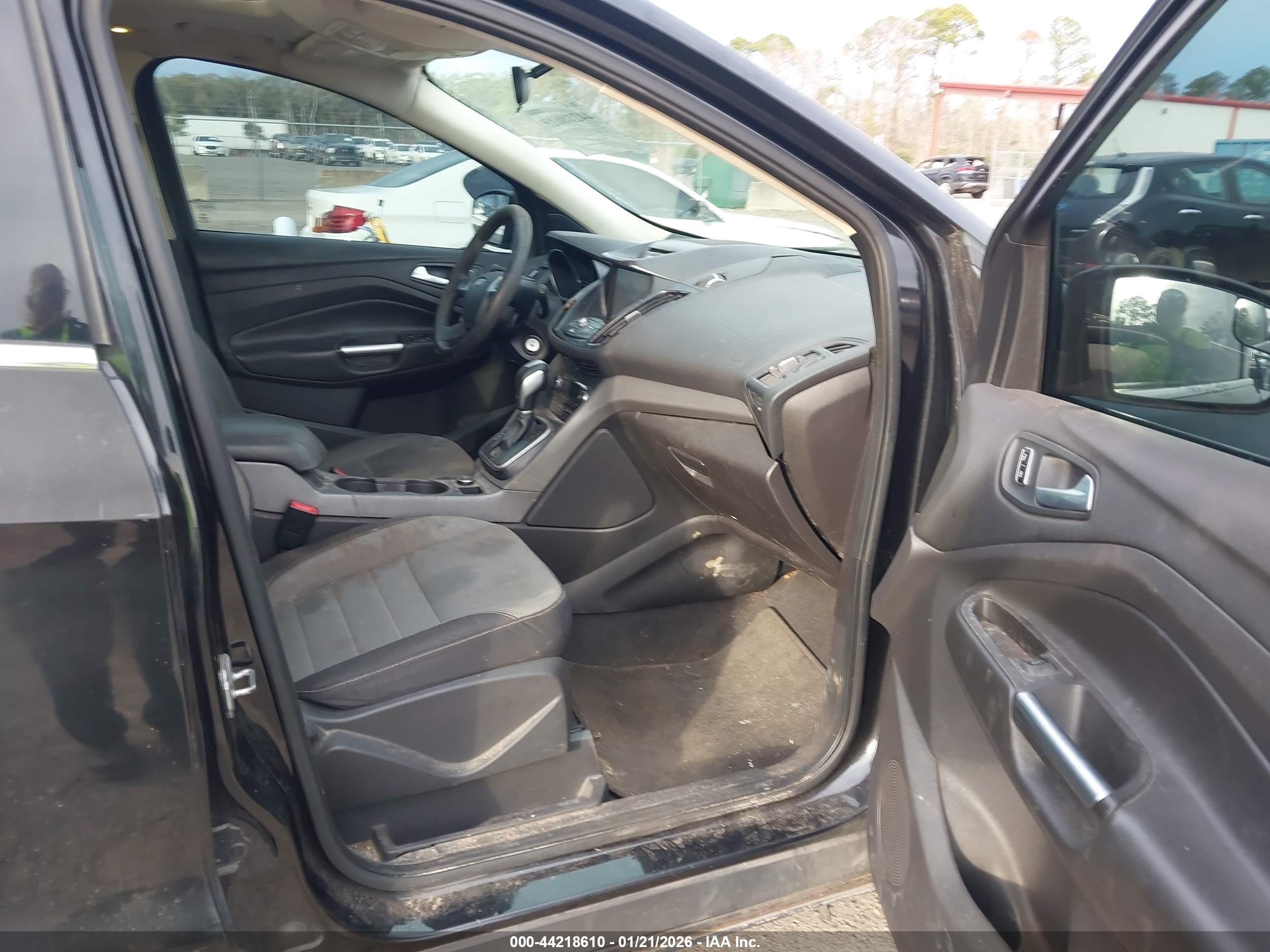 FORD ESCAPE image 5