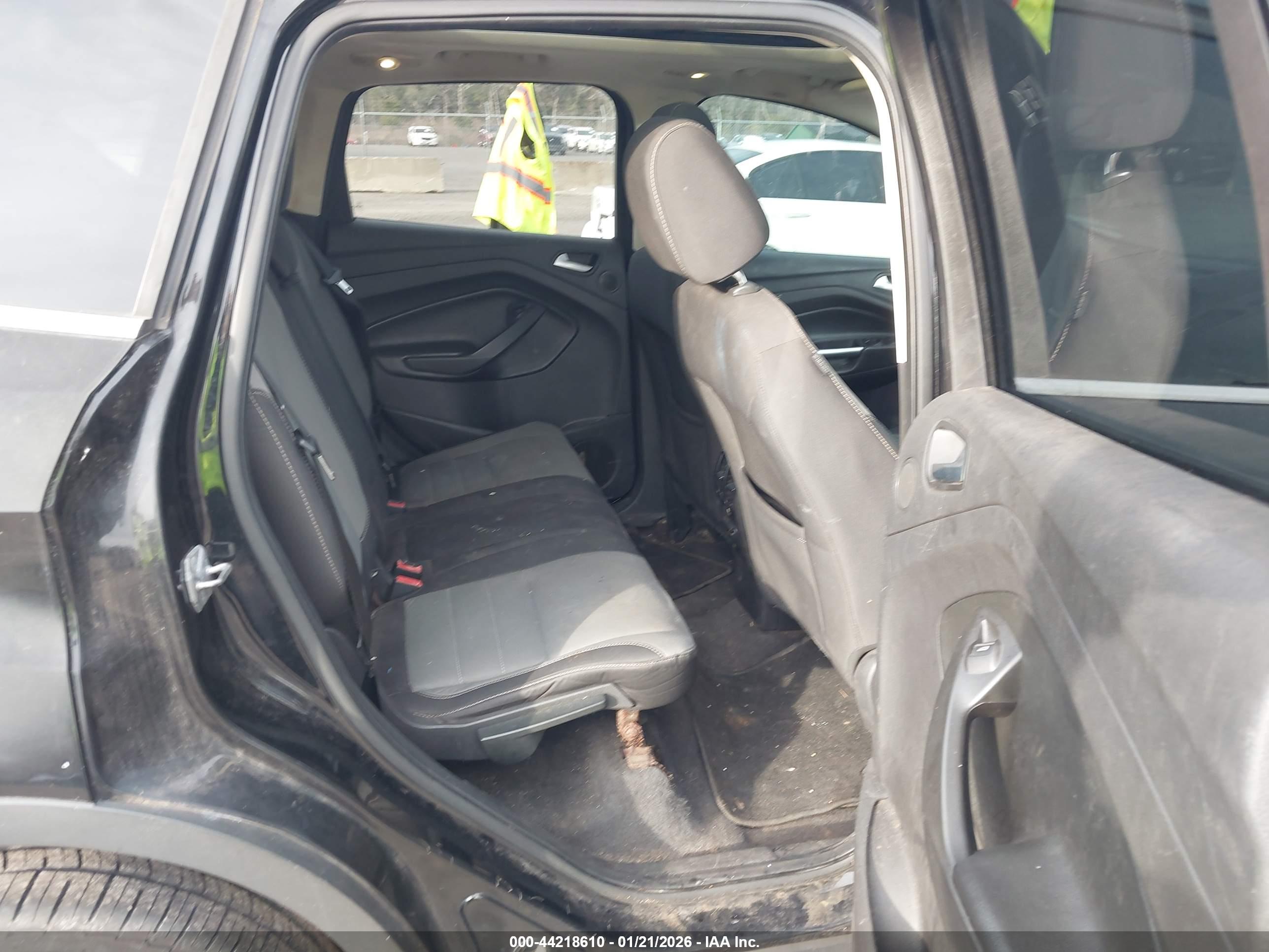 FORD ESCAPE image 8