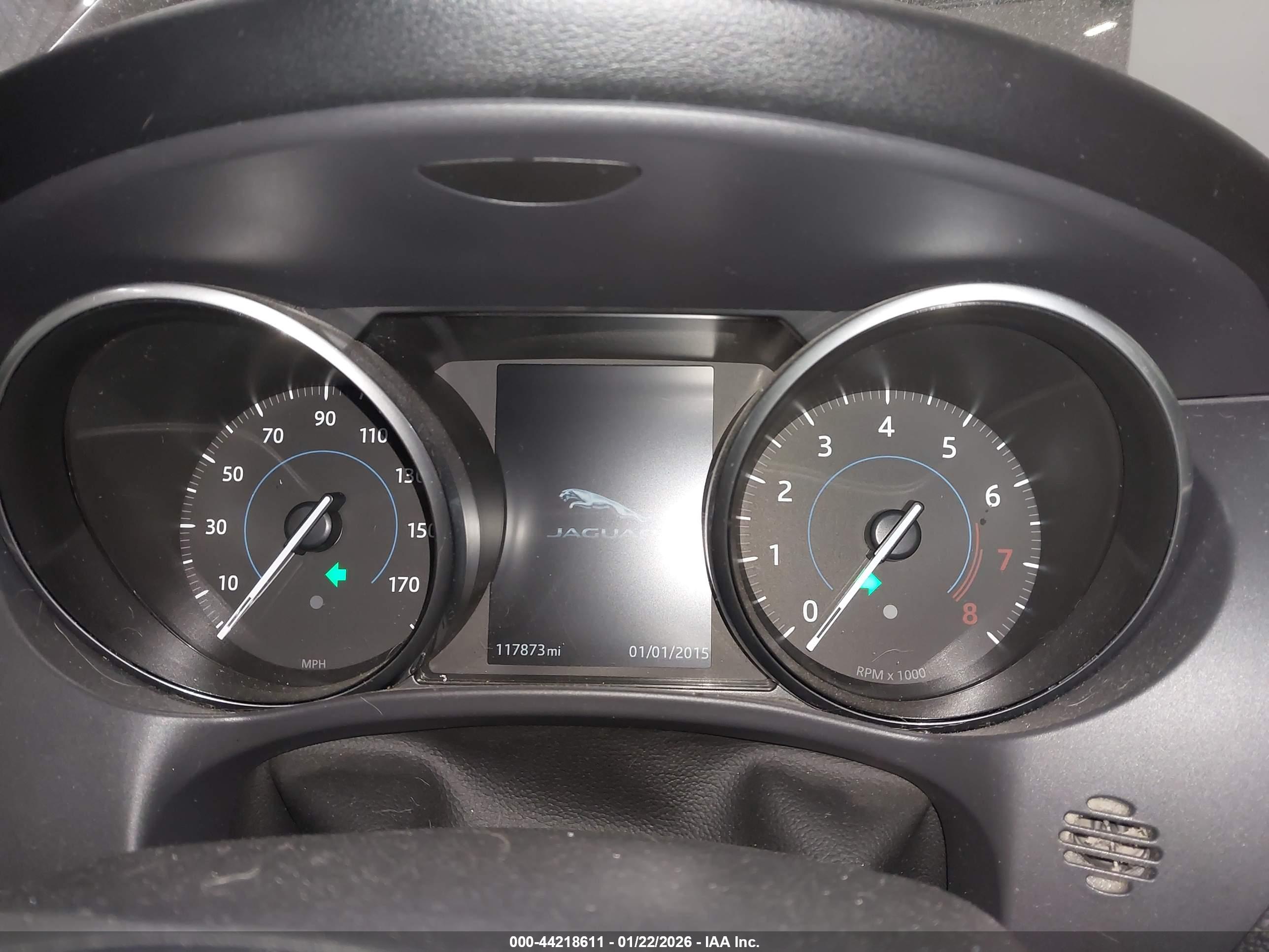JAGUAR F-PACE image 7