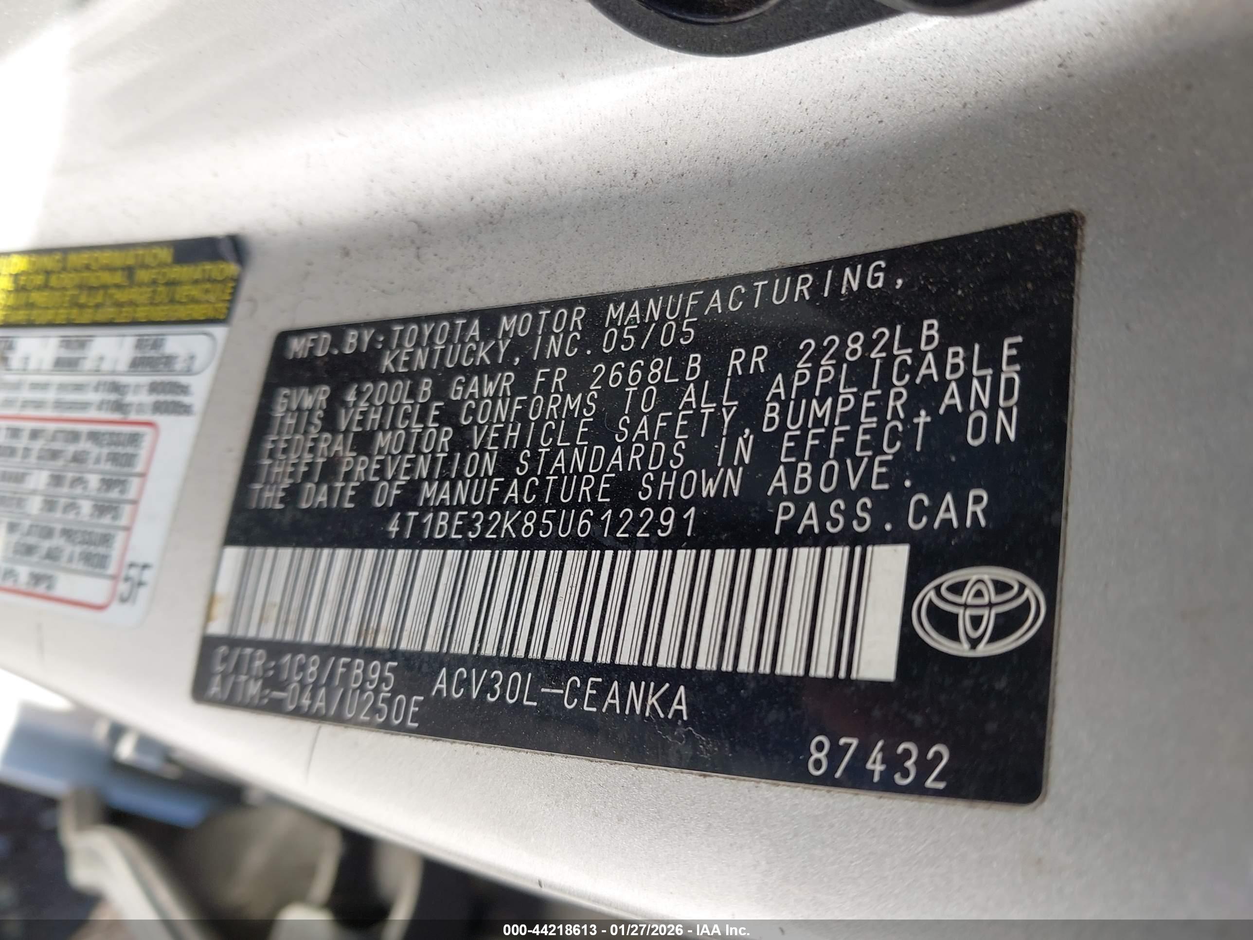 TOYOTA CAMRY image 9