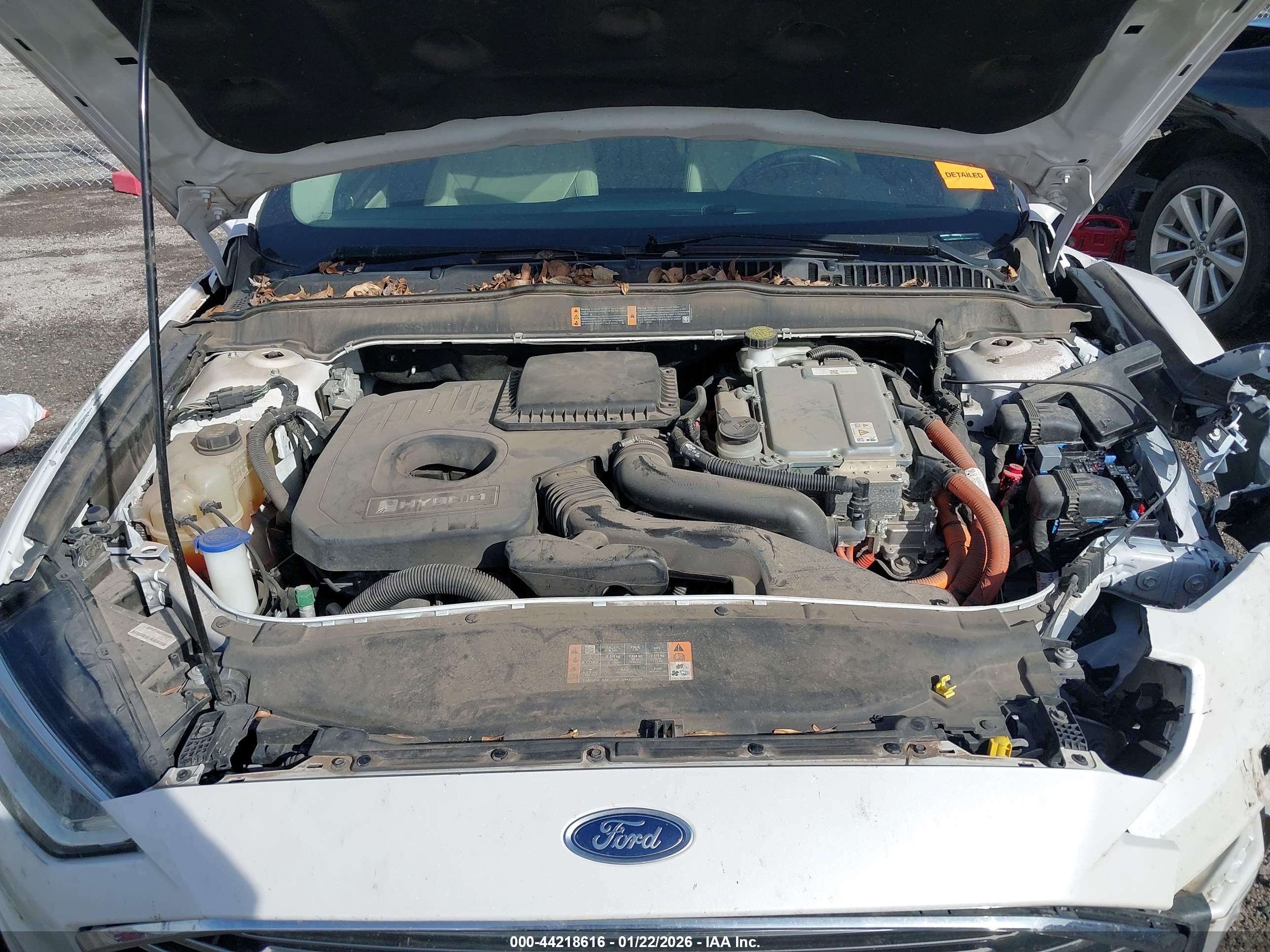 FORD FUSION image 10