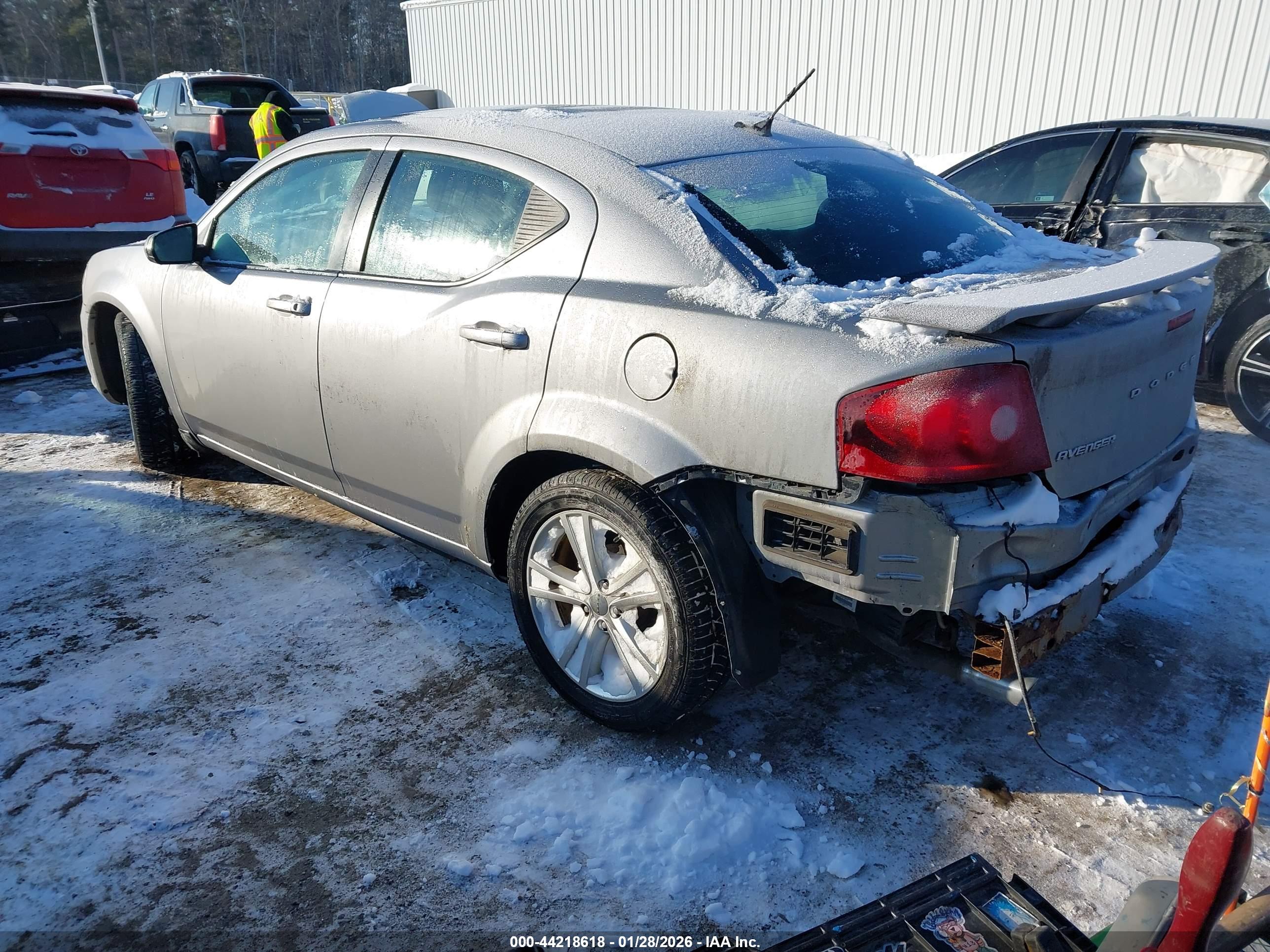 DODGE AVENGER image 3