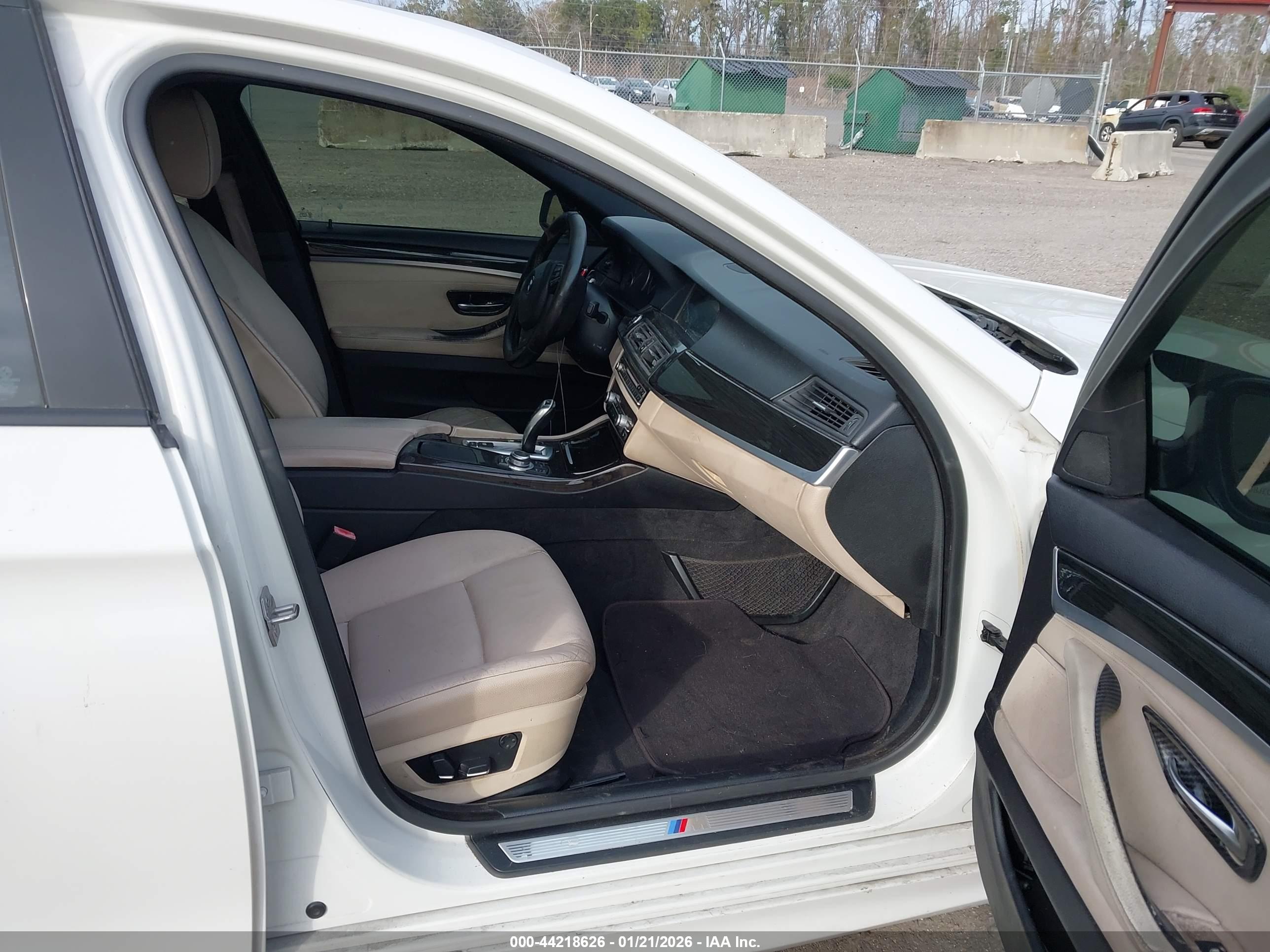 BMW 535I image 5