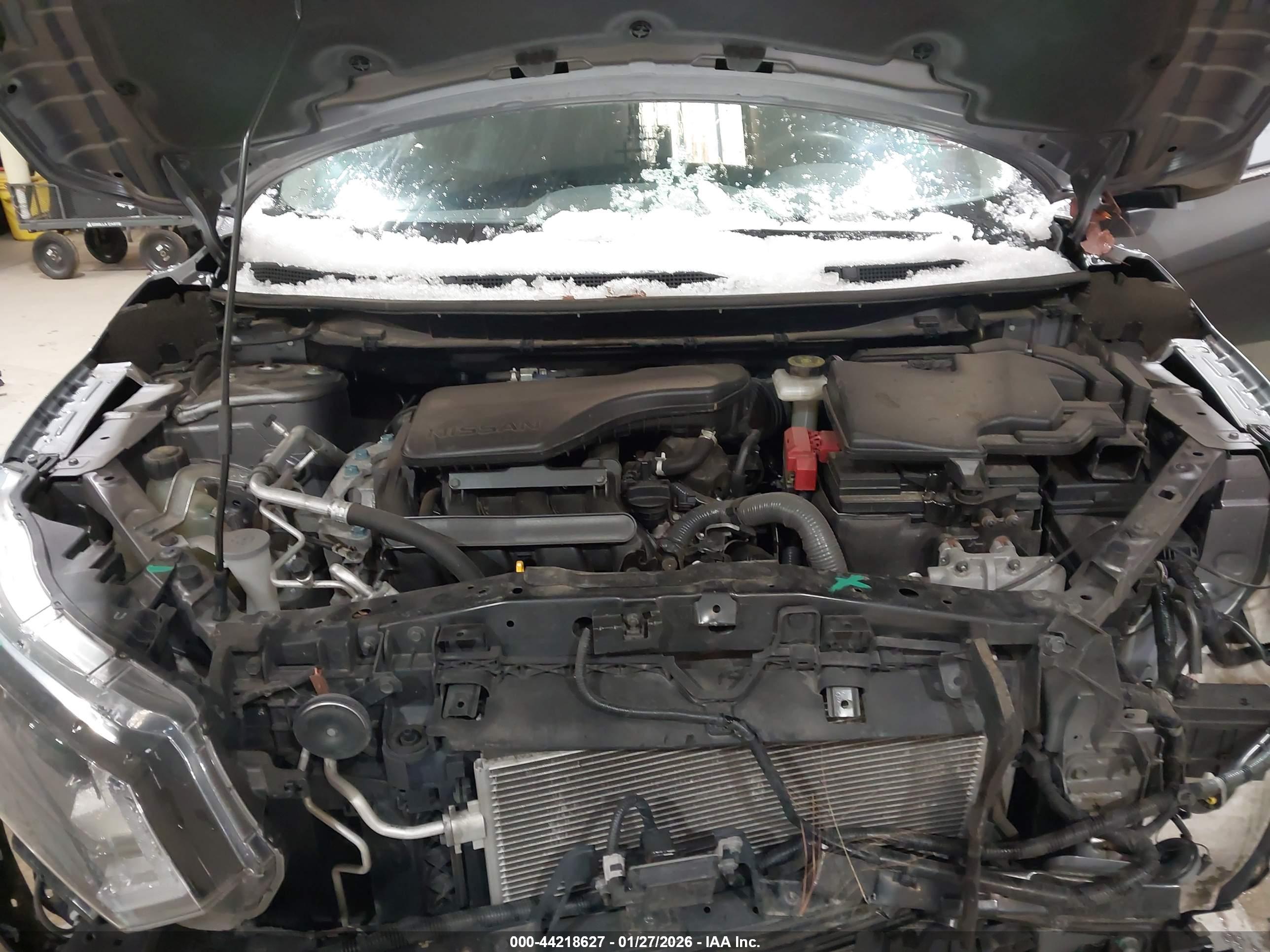 NISSAN ROGUE image 10