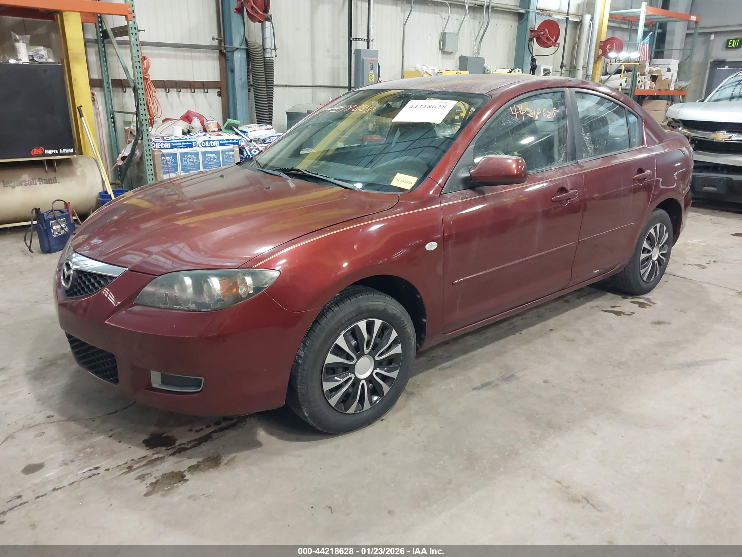 MAZDA MAZDA3 image 2