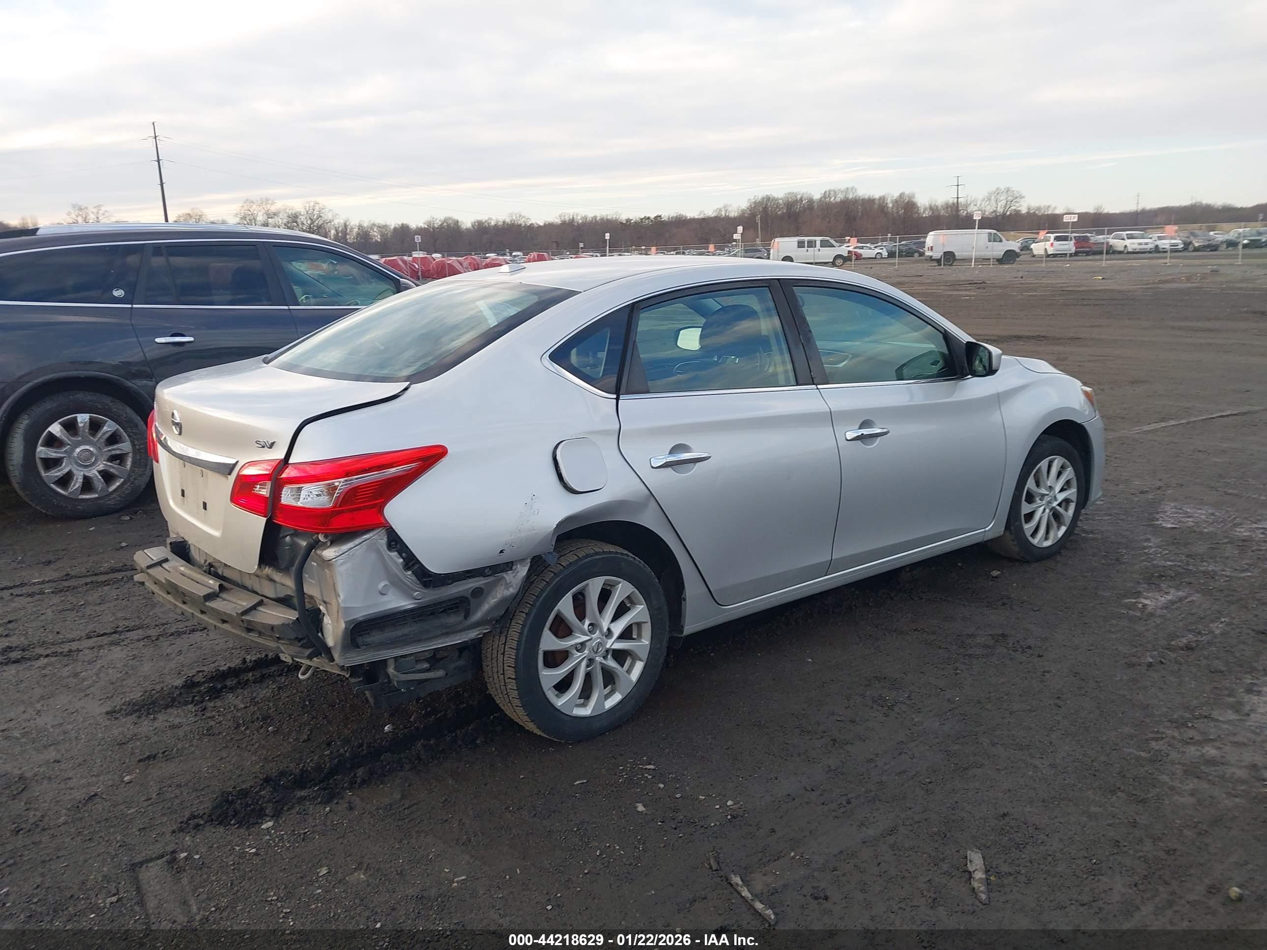 NISSAN SENTRA image 4