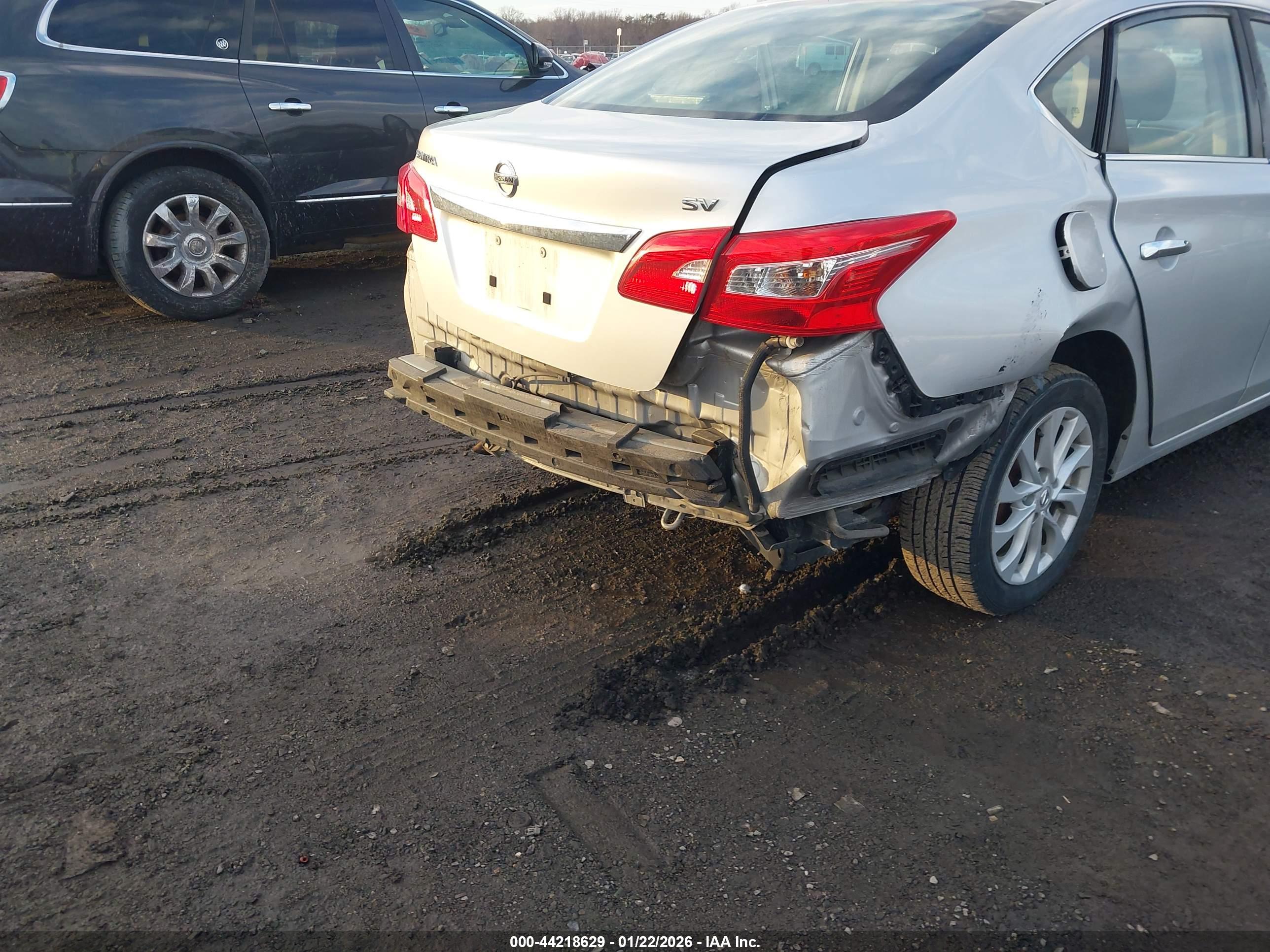NISSAN SENTRA image 6