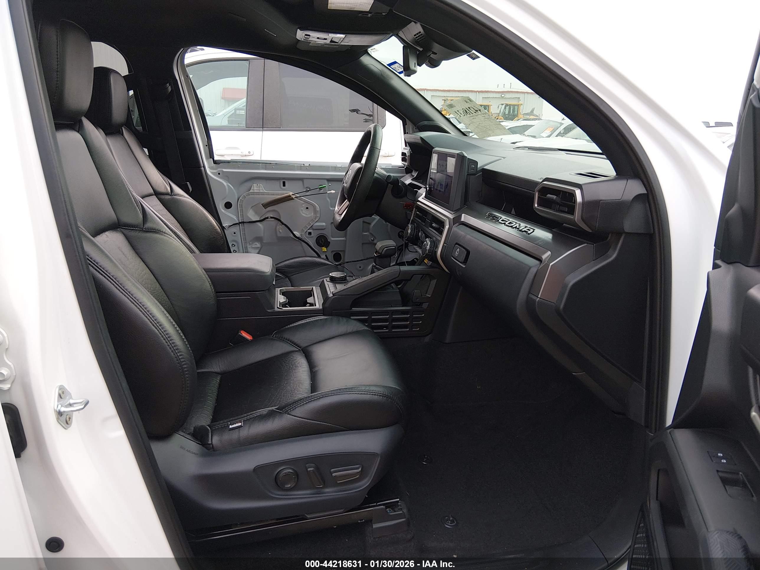 TOYOTA TACOMA image 5