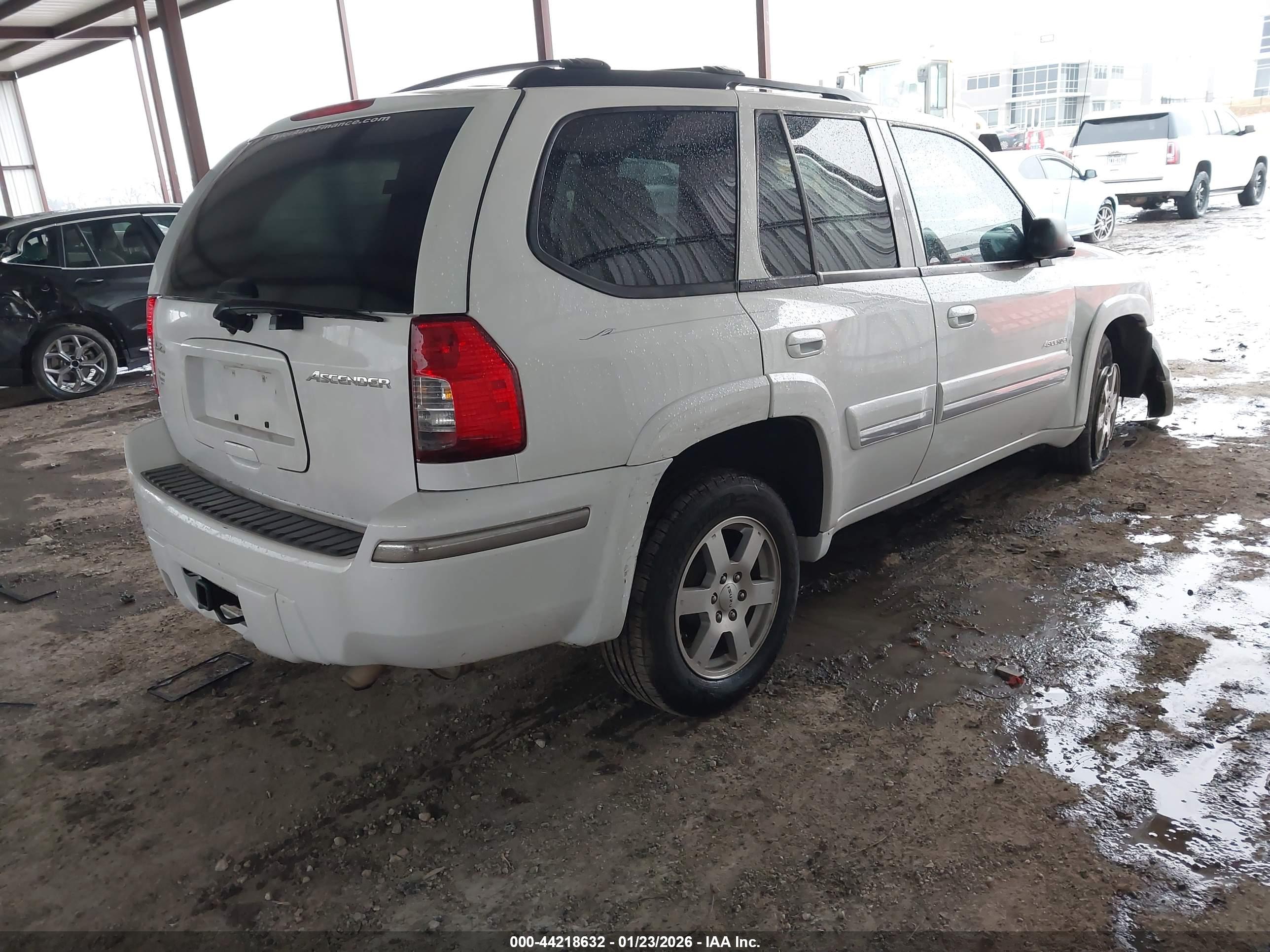 ISUZU ASCENDER image 4