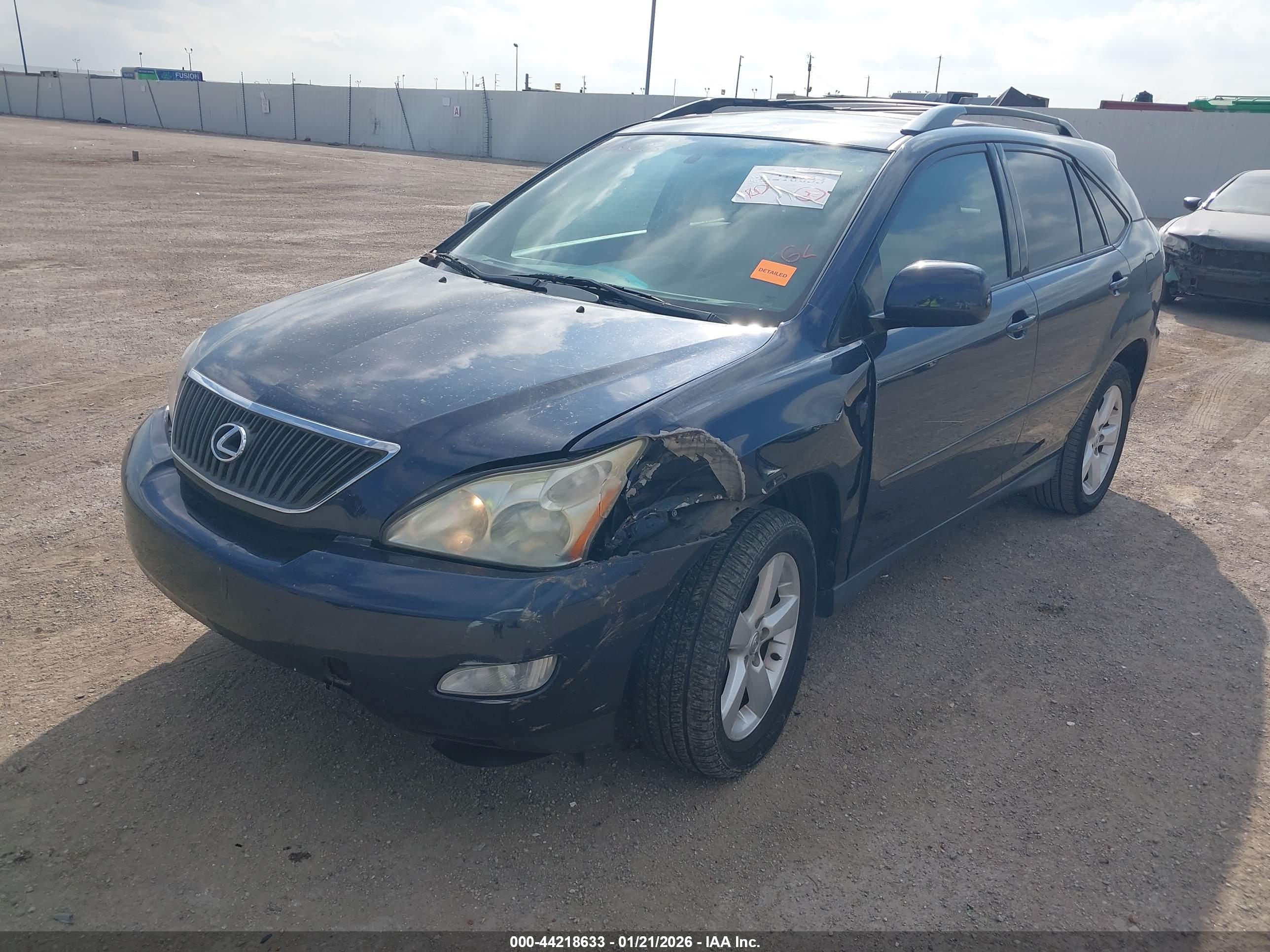 LEXUS RX image 2