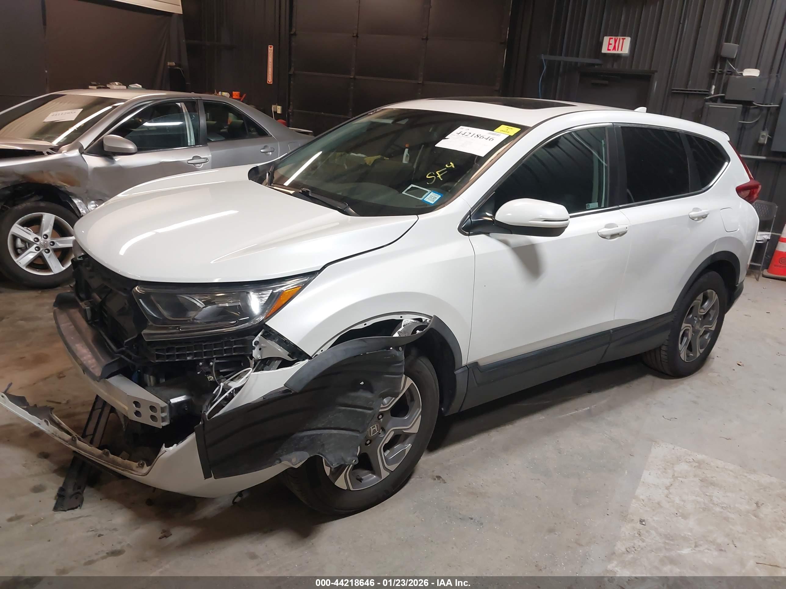HONDA CR-V image 2