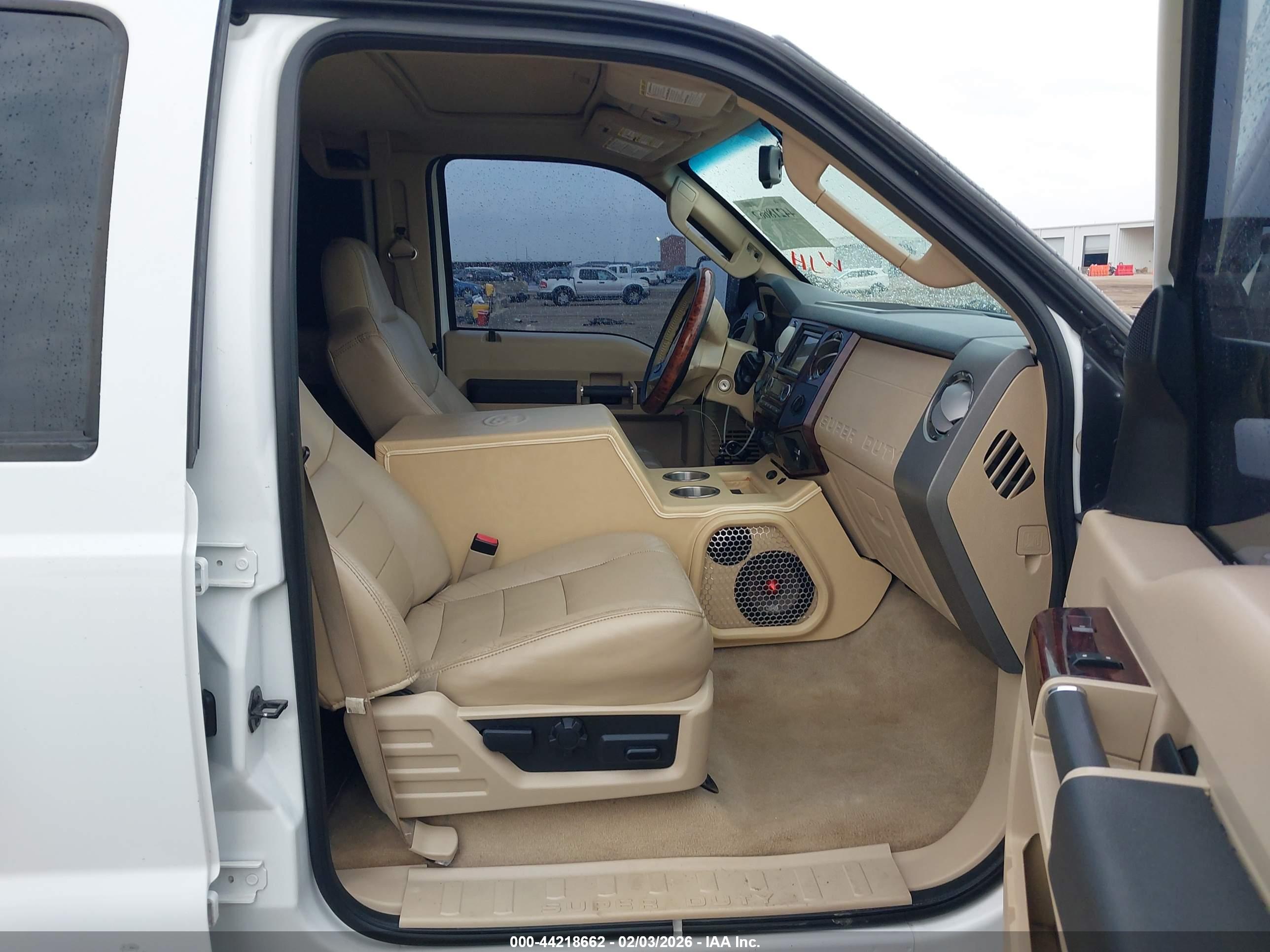 FORD F-350 image 8