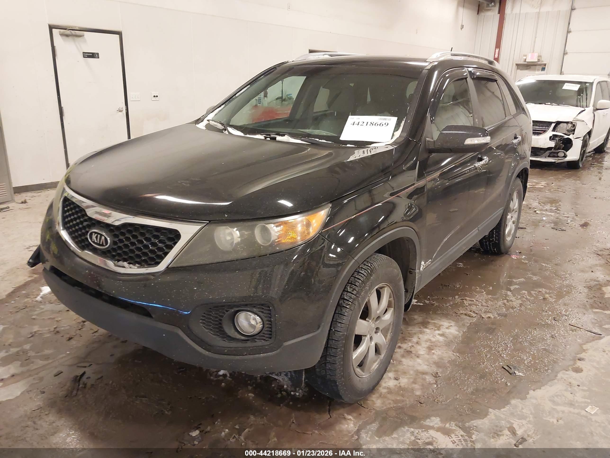 KIA SORENTO image 2