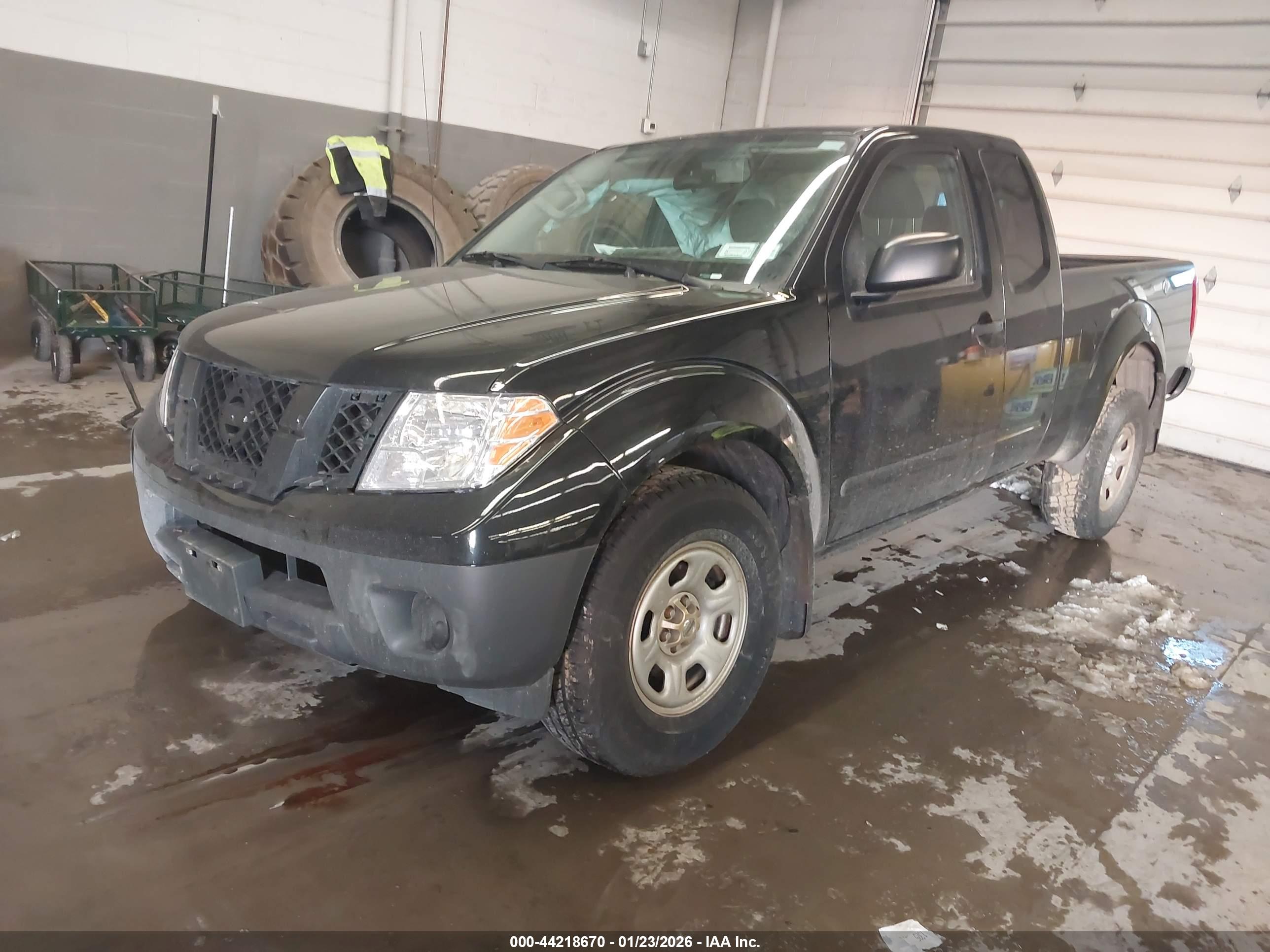 NISSAN FRONTIER image 2