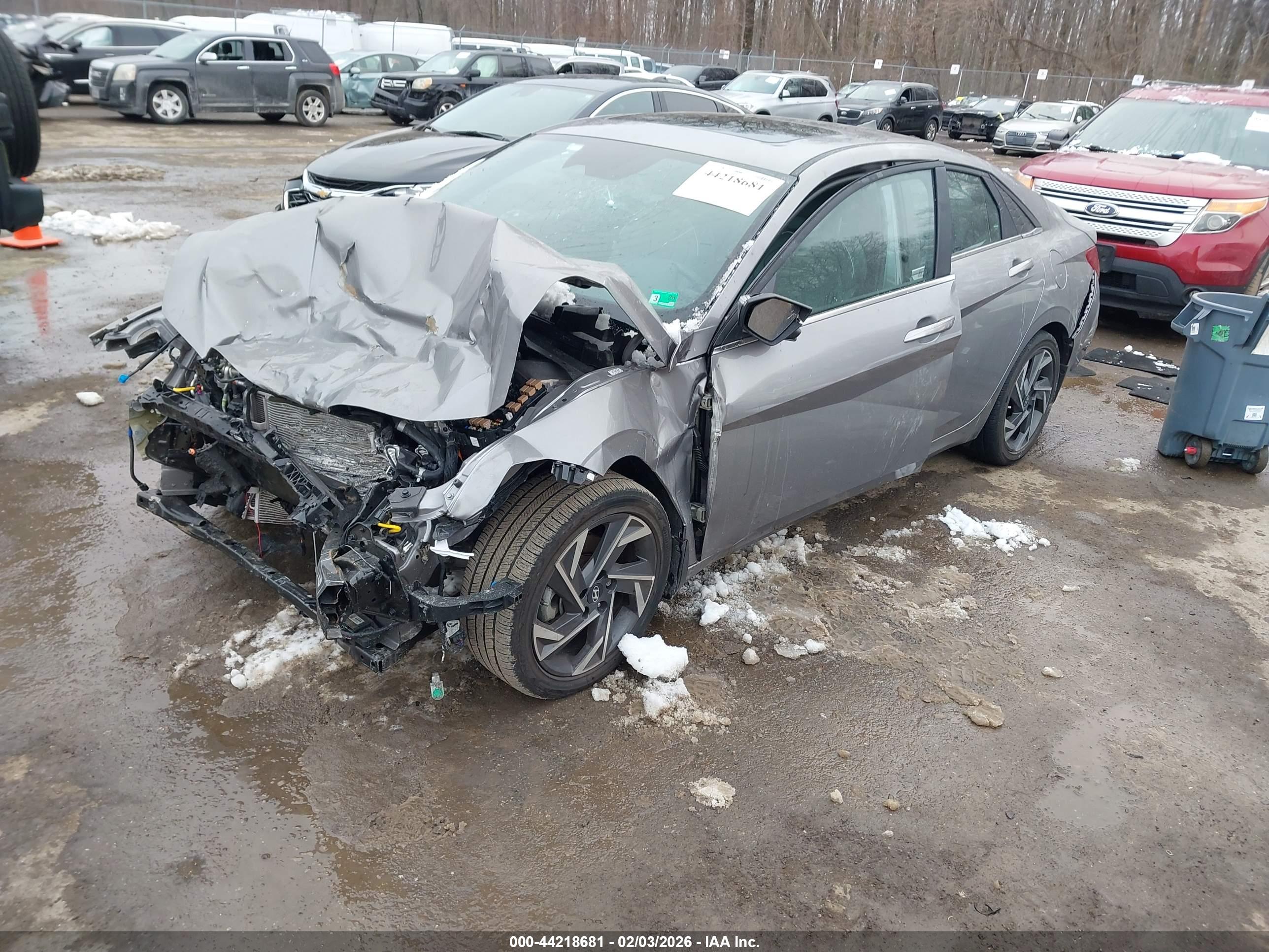 HYUNDAI ELANTRA image 2