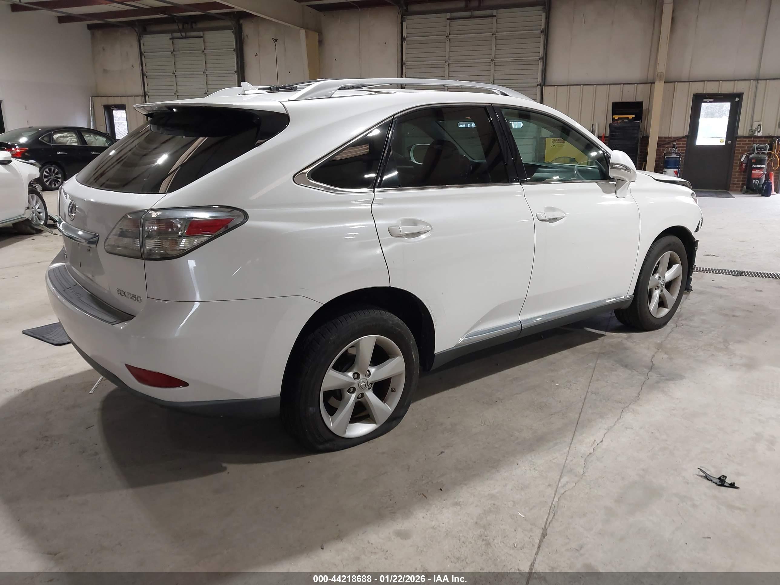 LEXUS RX image 4