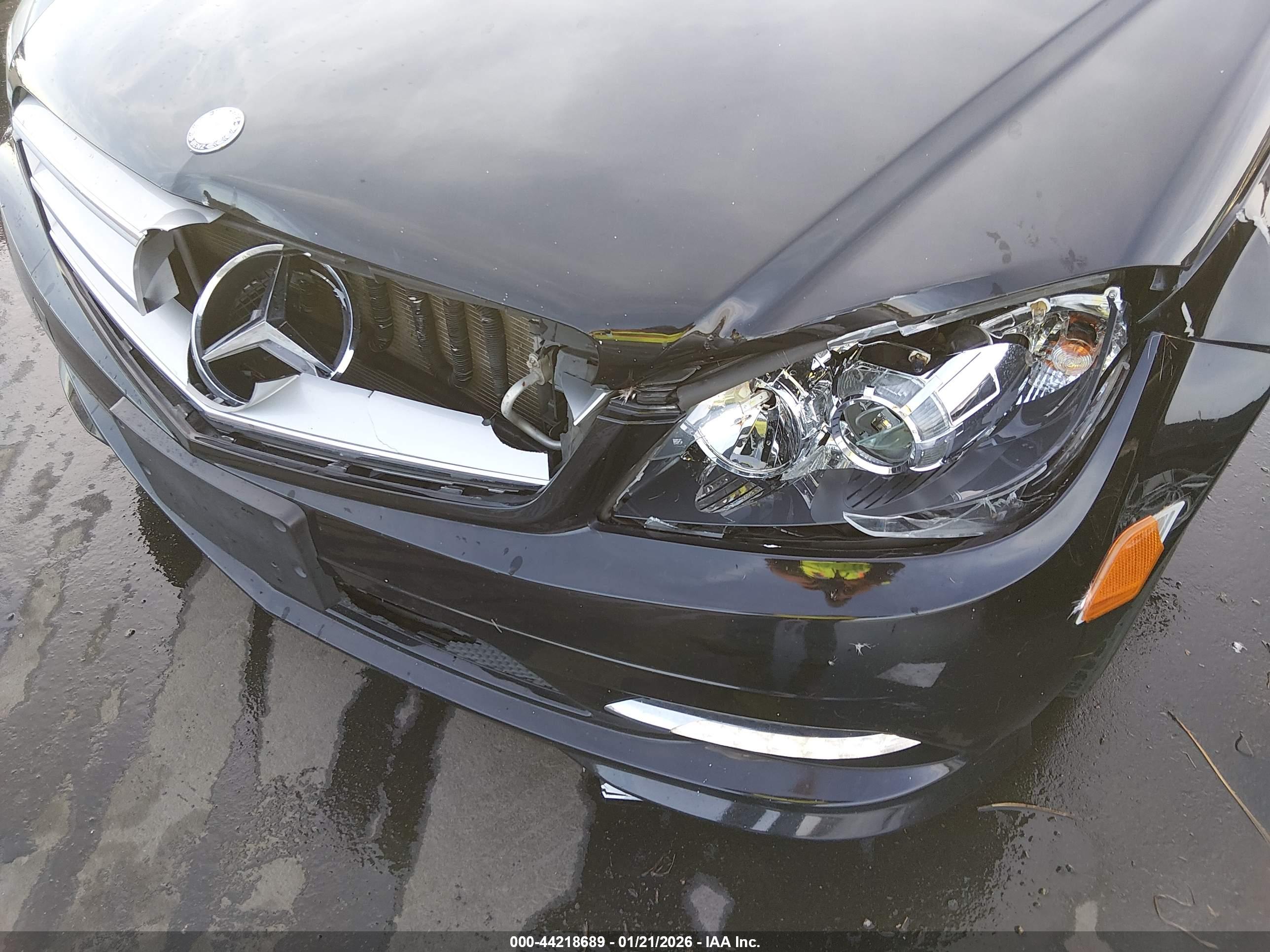 MERCEDES-BENZ C image 6