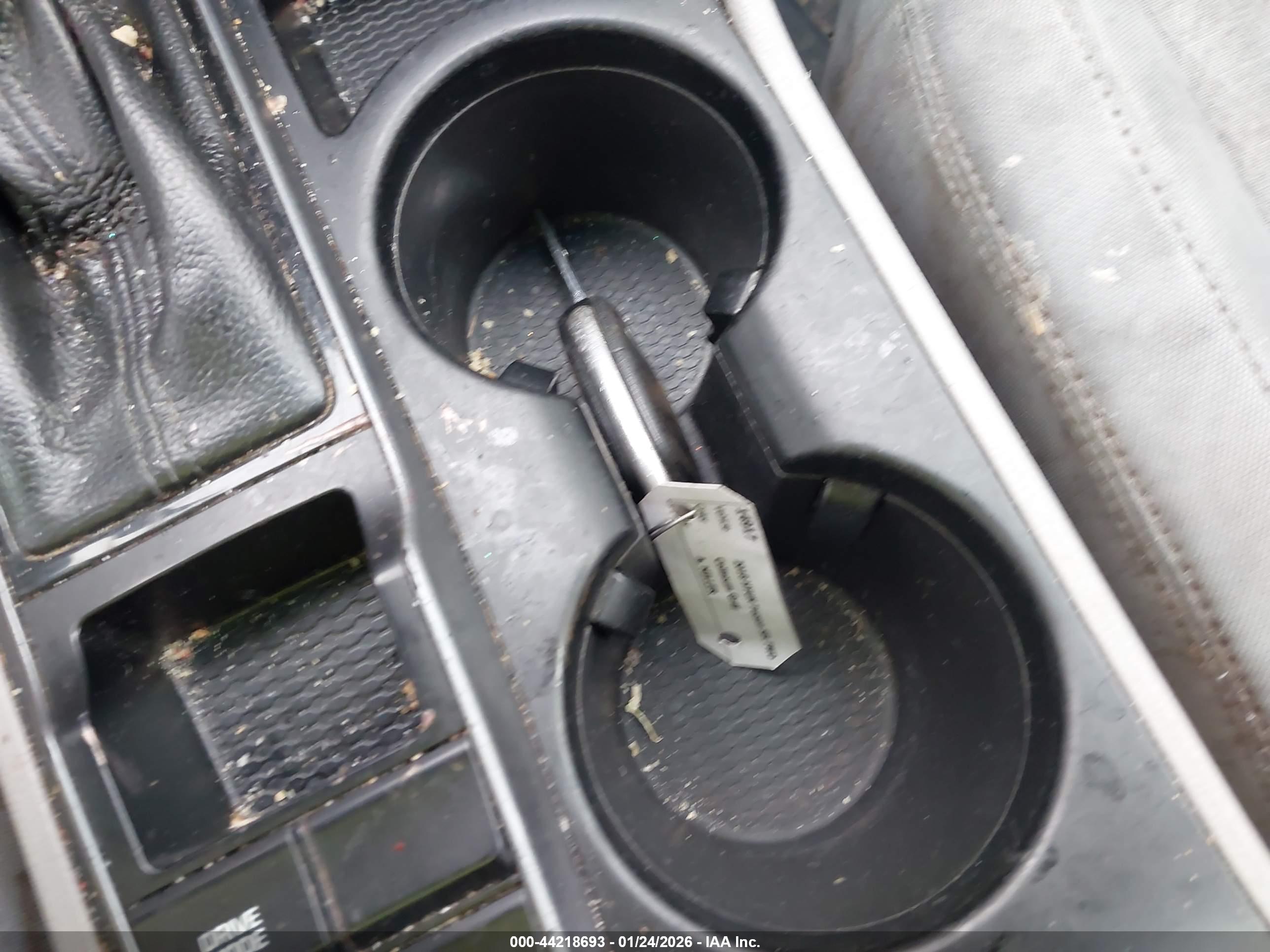 HYUNDAI TUCSON image 11
