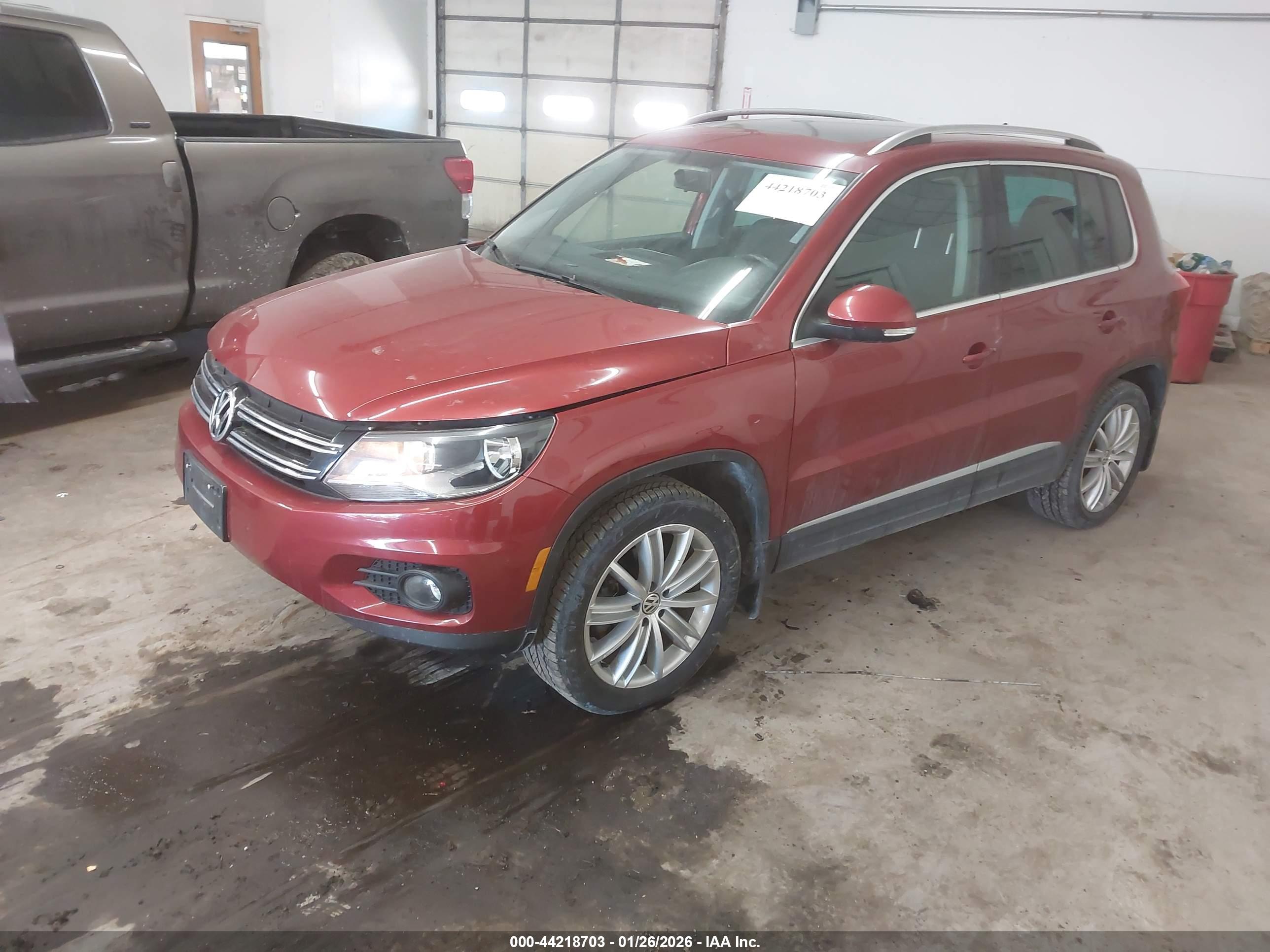 VOLKSWAGEN TIGUAN image 2