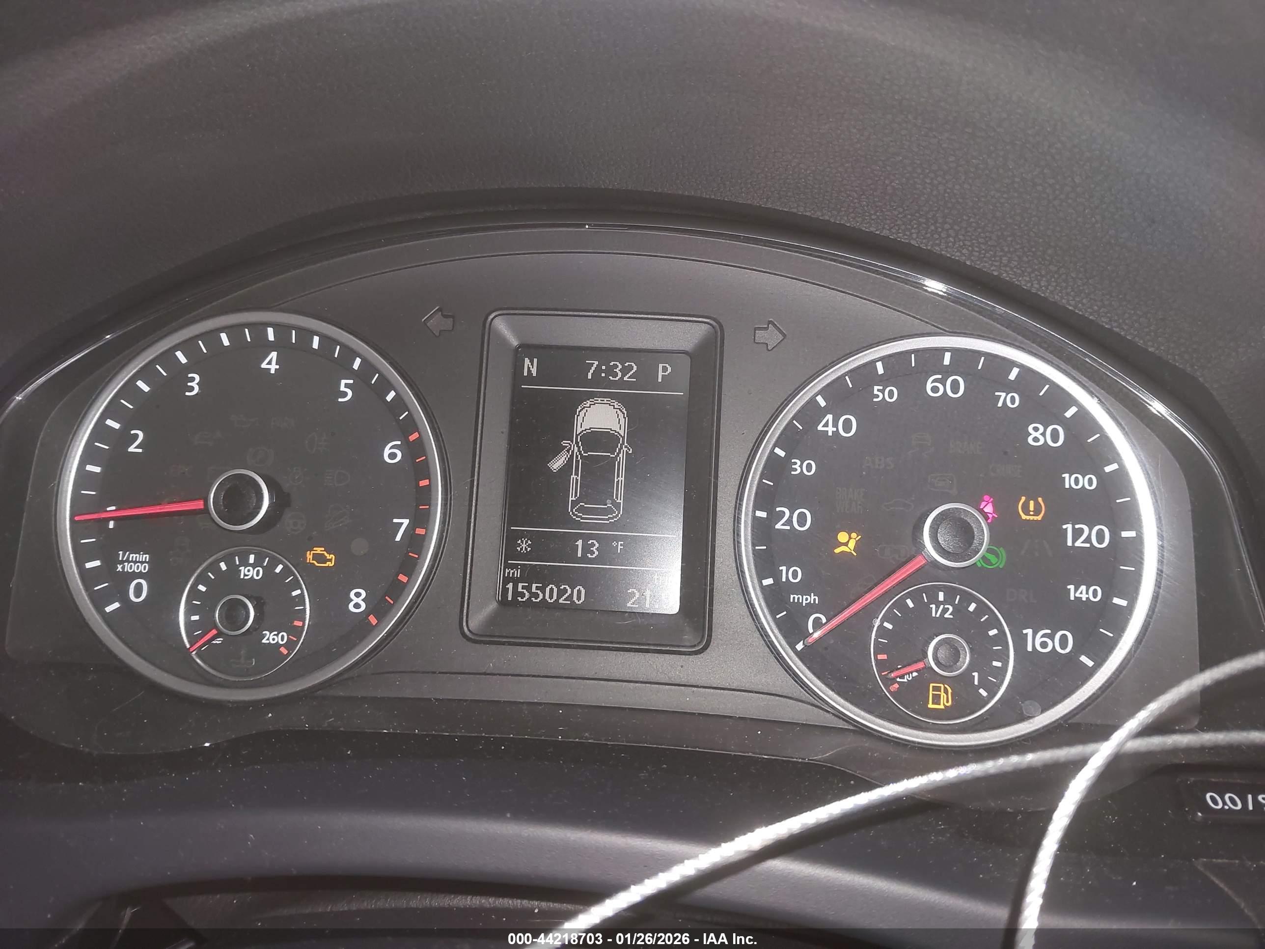 VOLKSWAGEN TIGUAN image 7