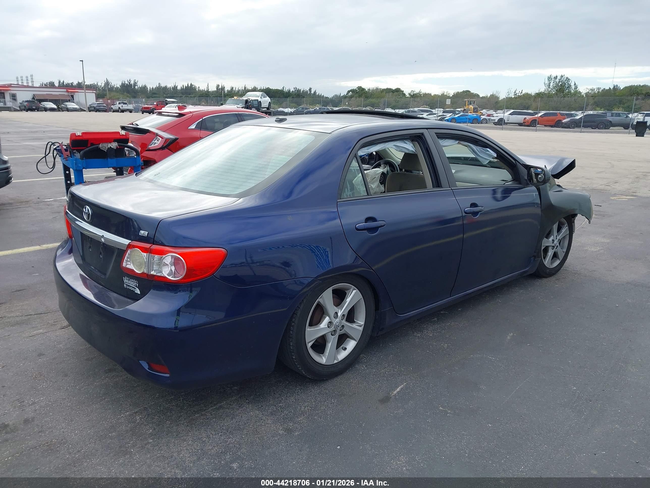 TOYOTA COROLLA image 4