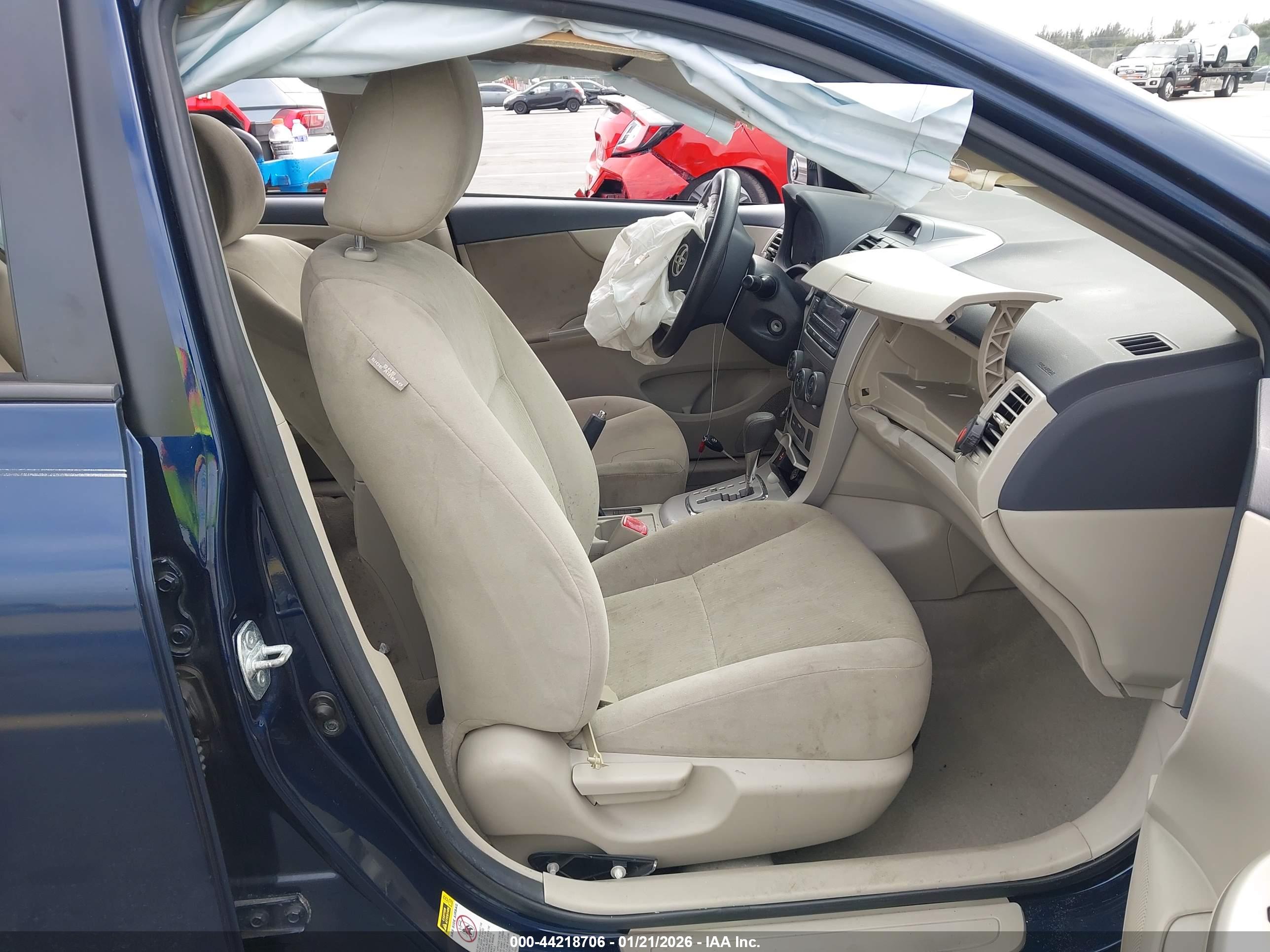 TOYOTA COROLLA image 5