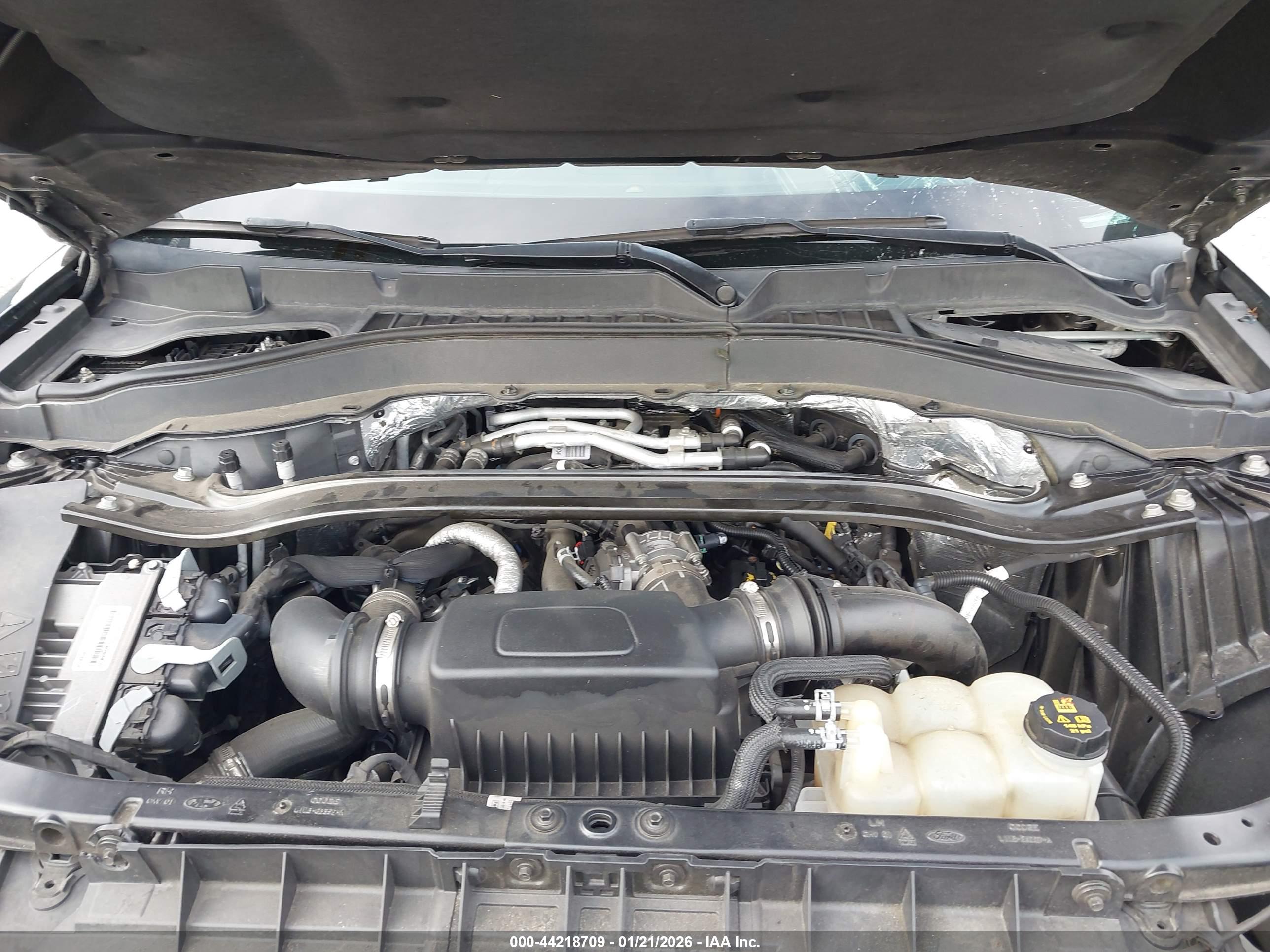 FORD EXPLORER image 10