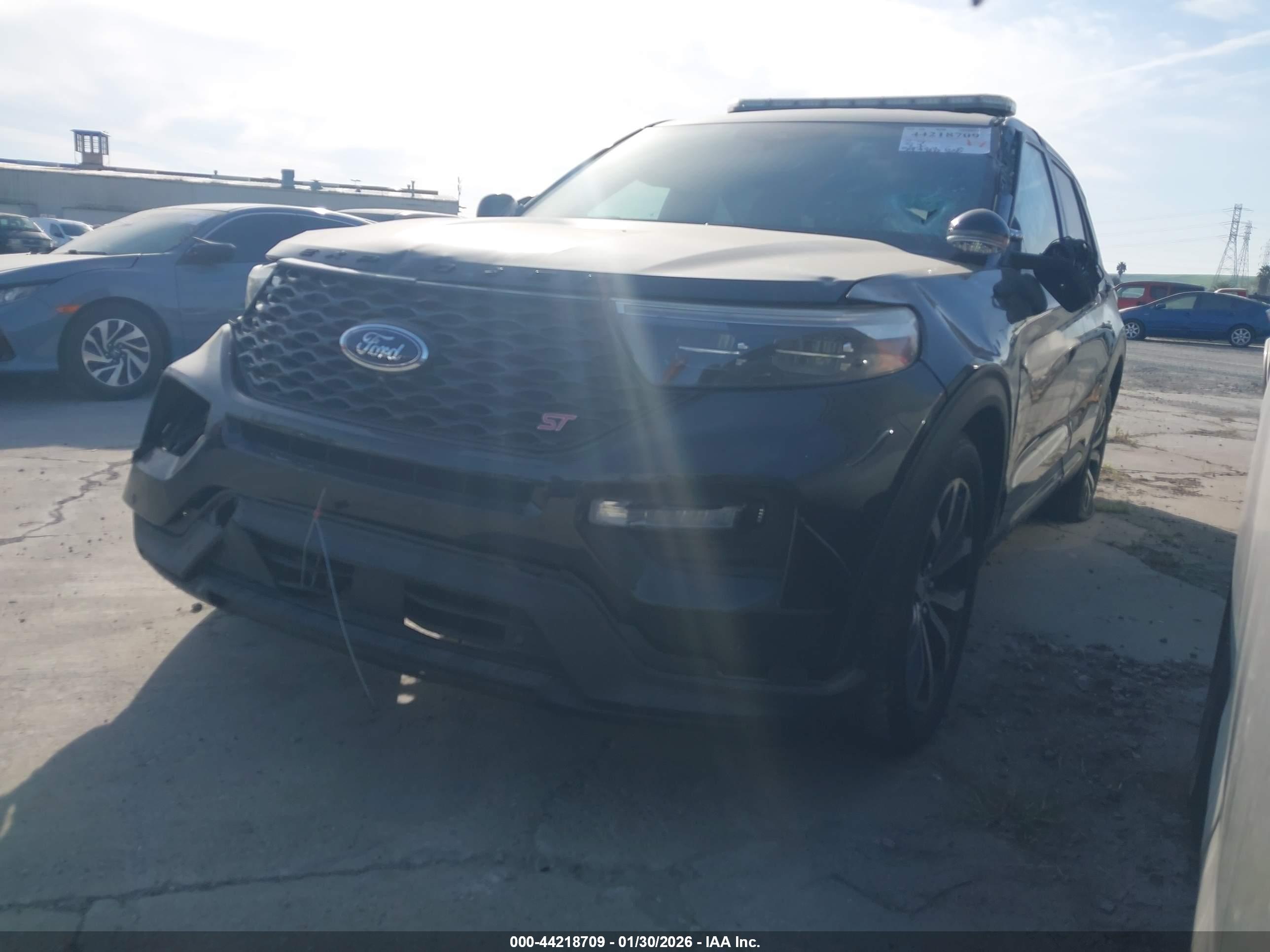 FORD EXPLORER image 2