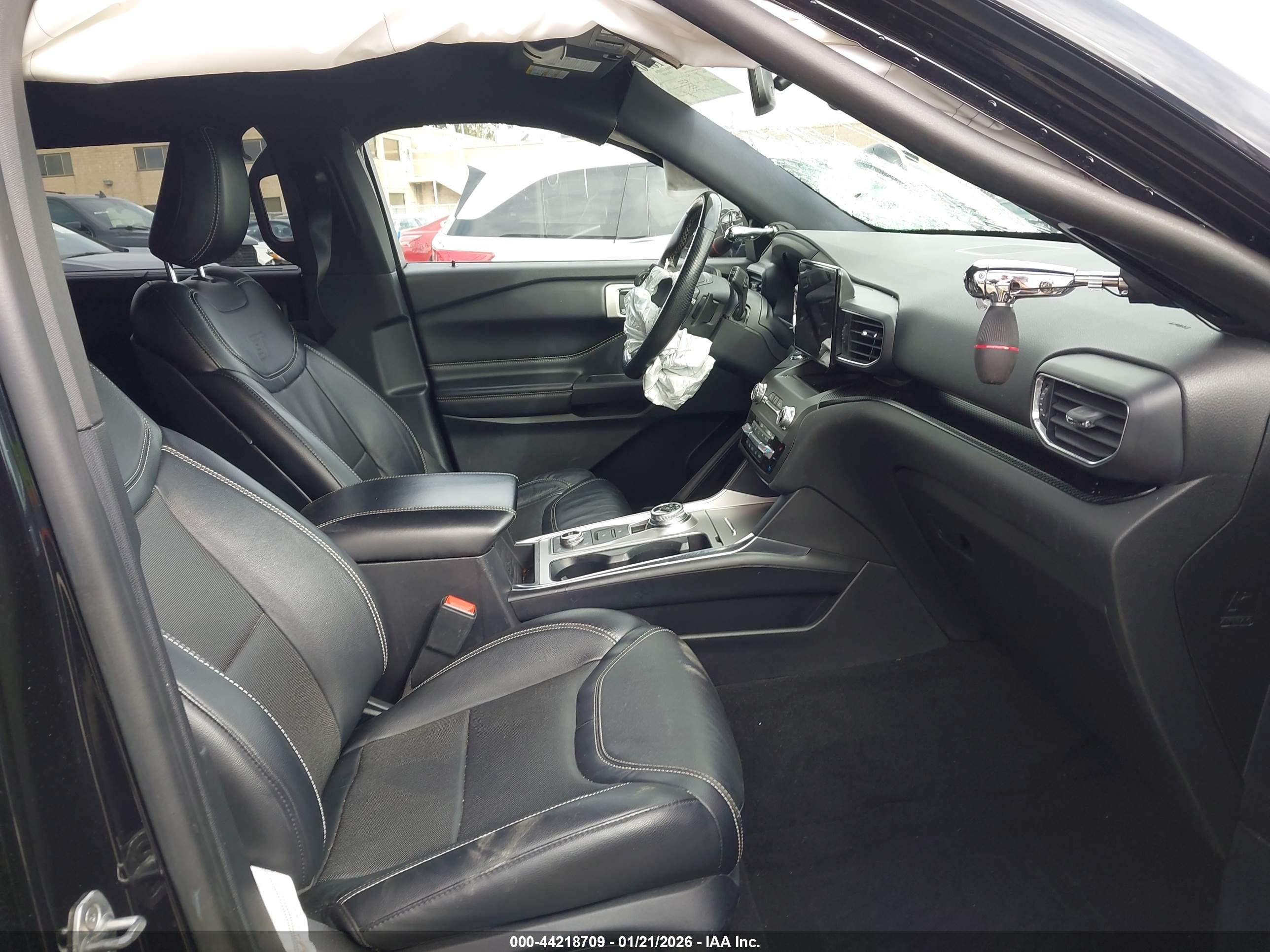 FORD EXPLORER image 5