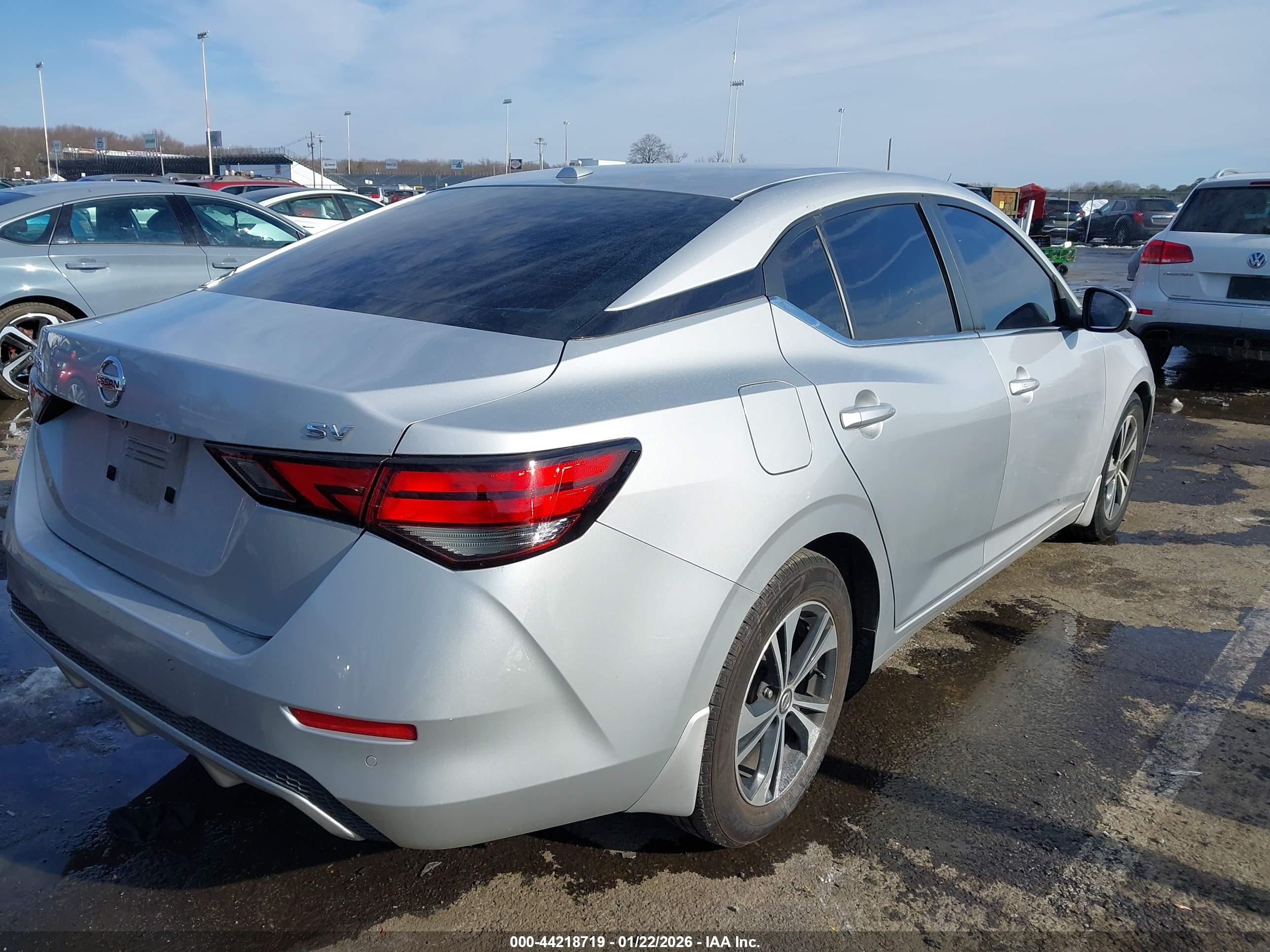 NISSAN SENTRA image 4