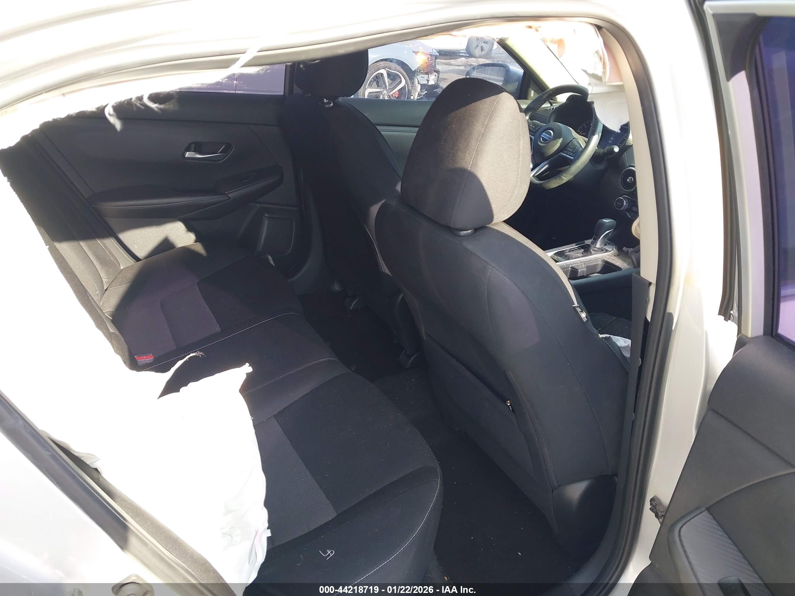 NISSAN SENTRA image 8