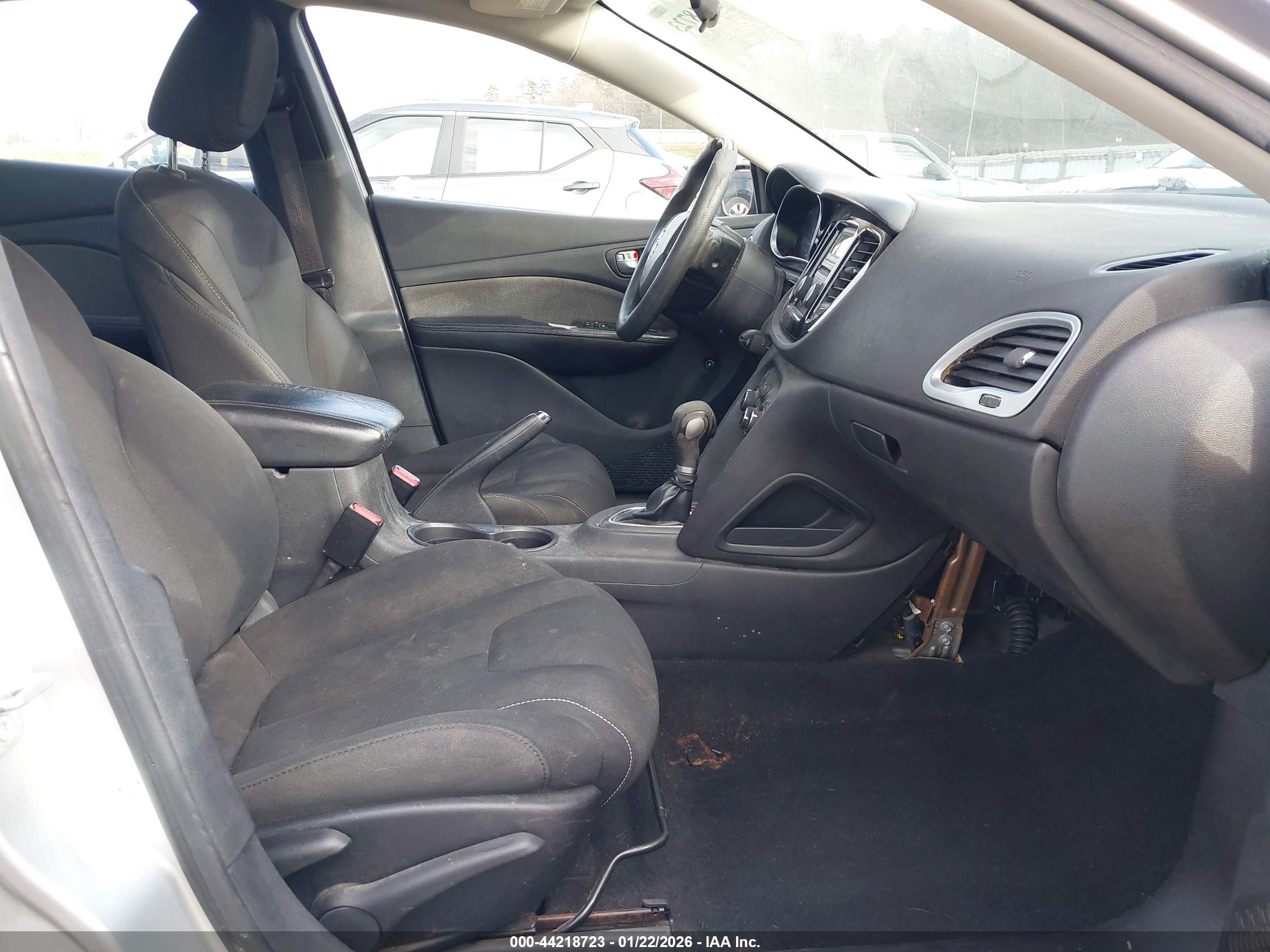 DODGE DART image 5