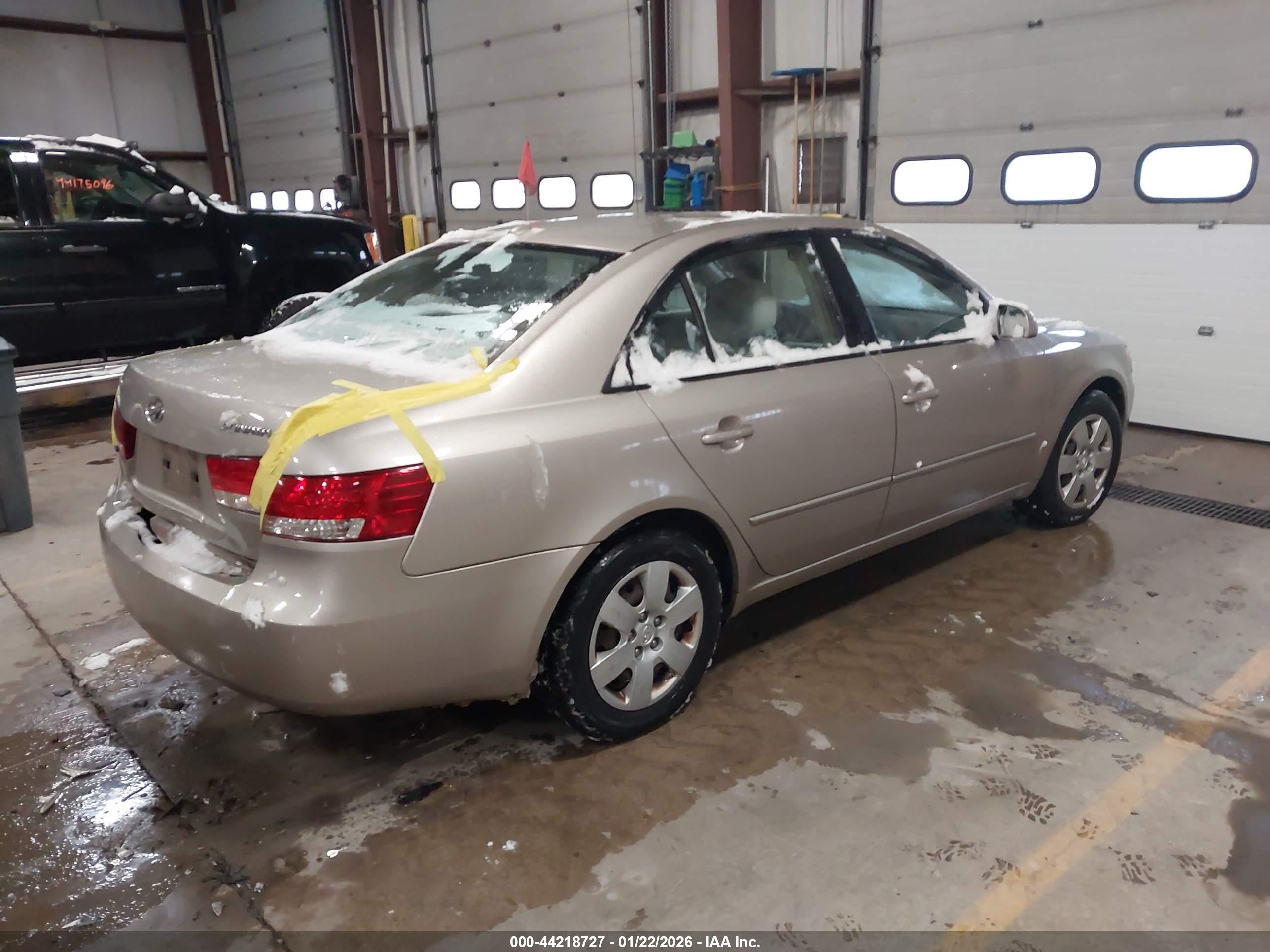 HYUNDAI SONATA image 4