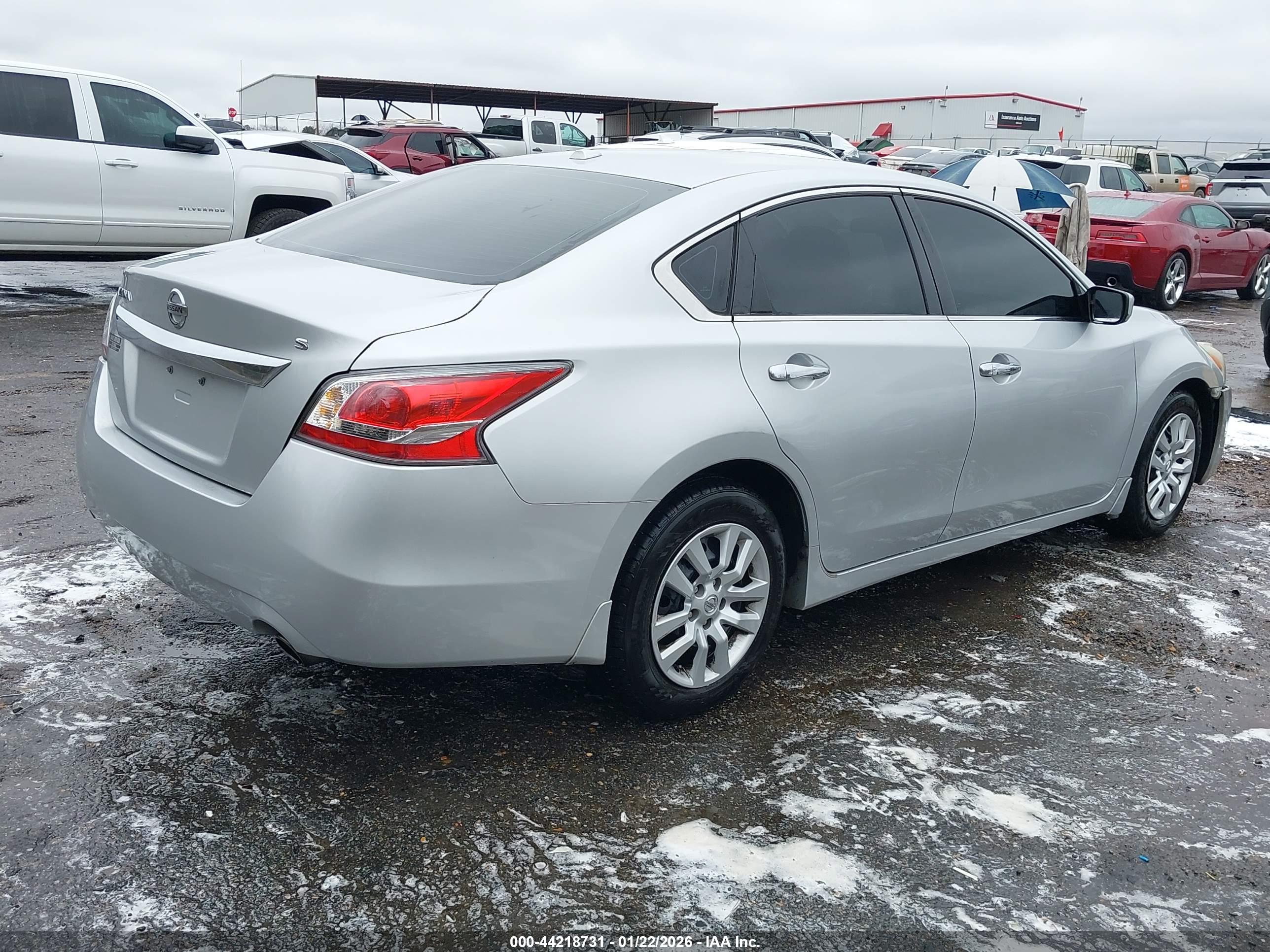 NISSAN ALTIMA image 4