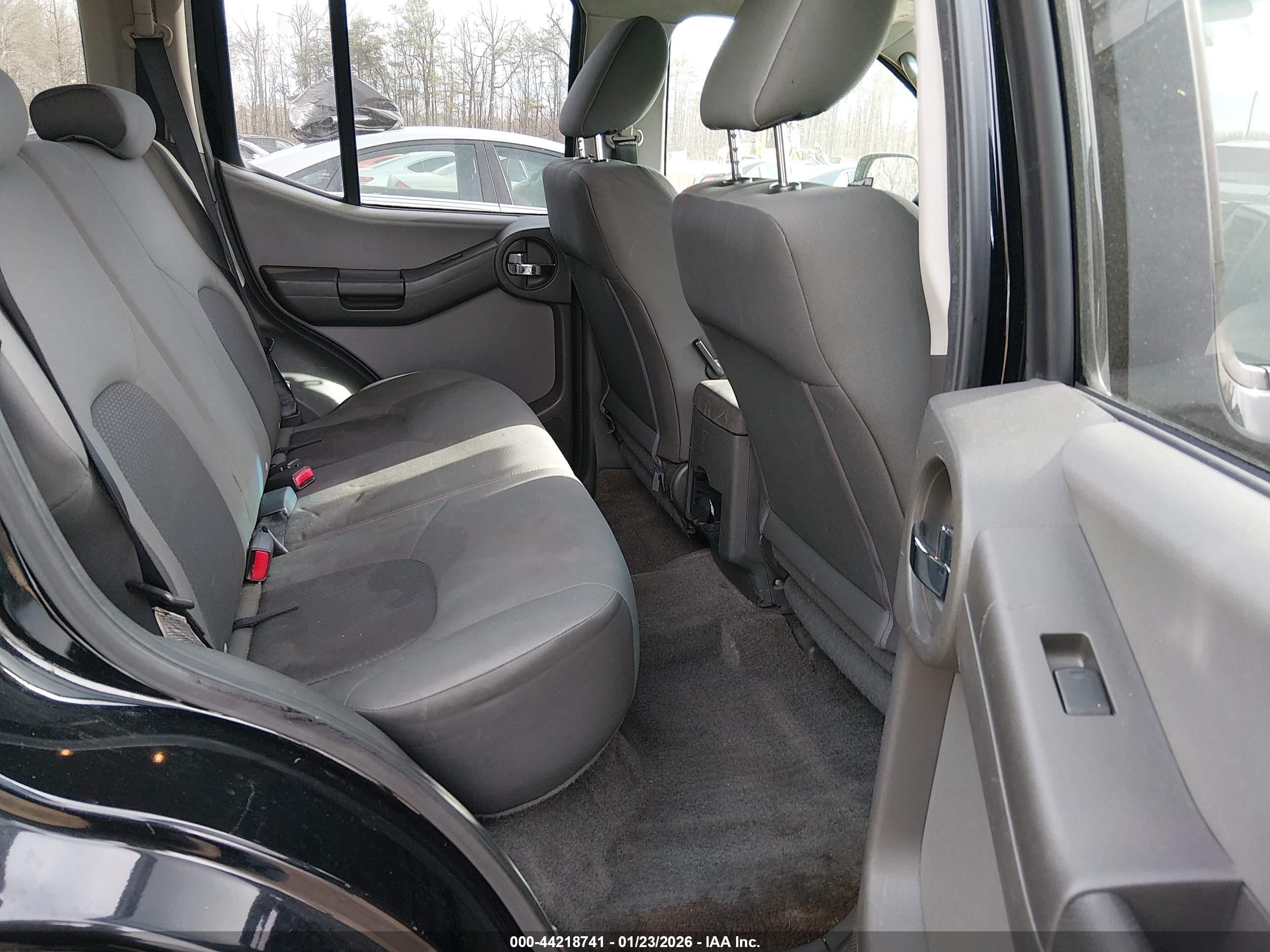 NISSAN XTERRA image 8