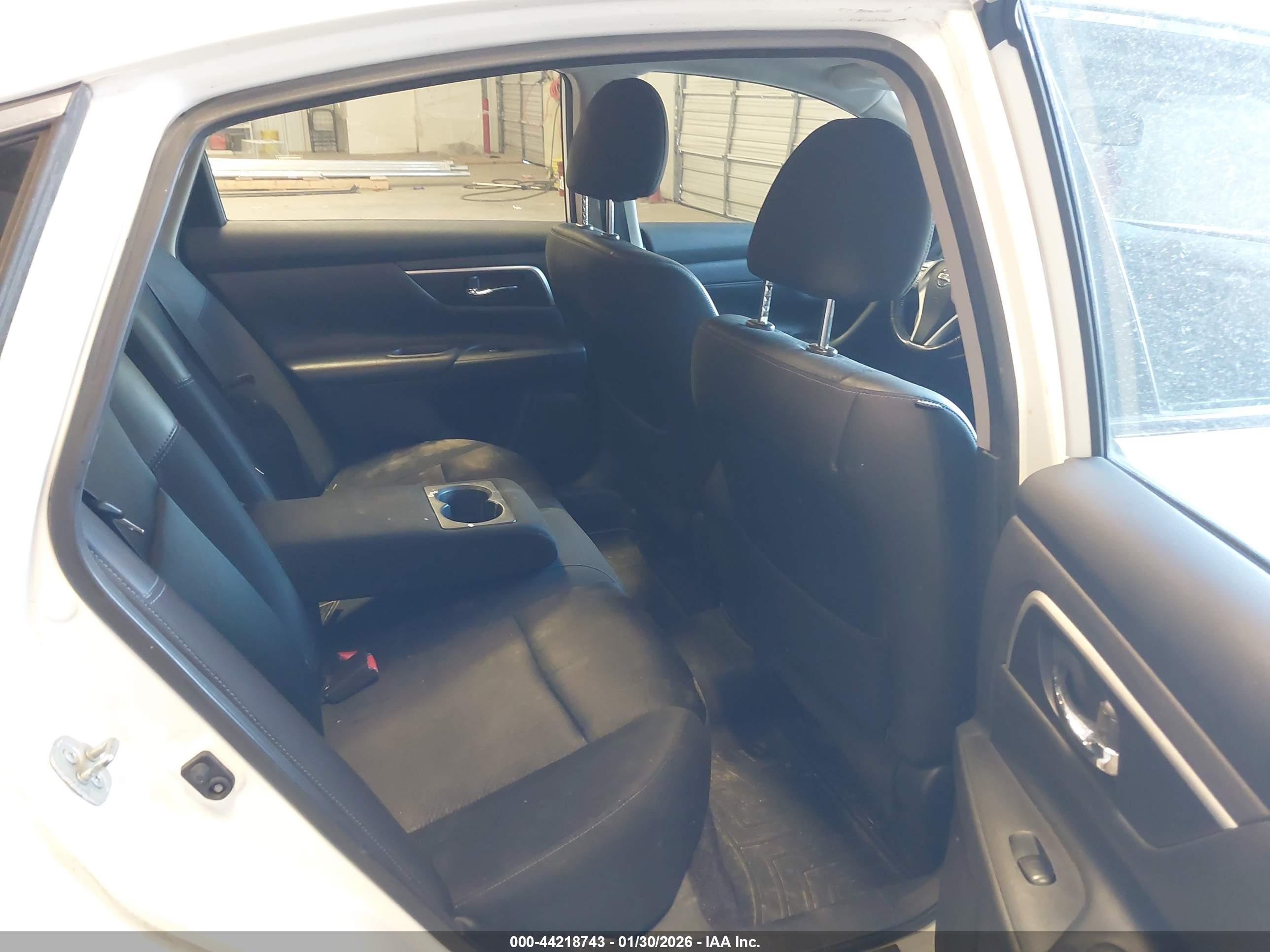 NISSAN ALTIMA image 8