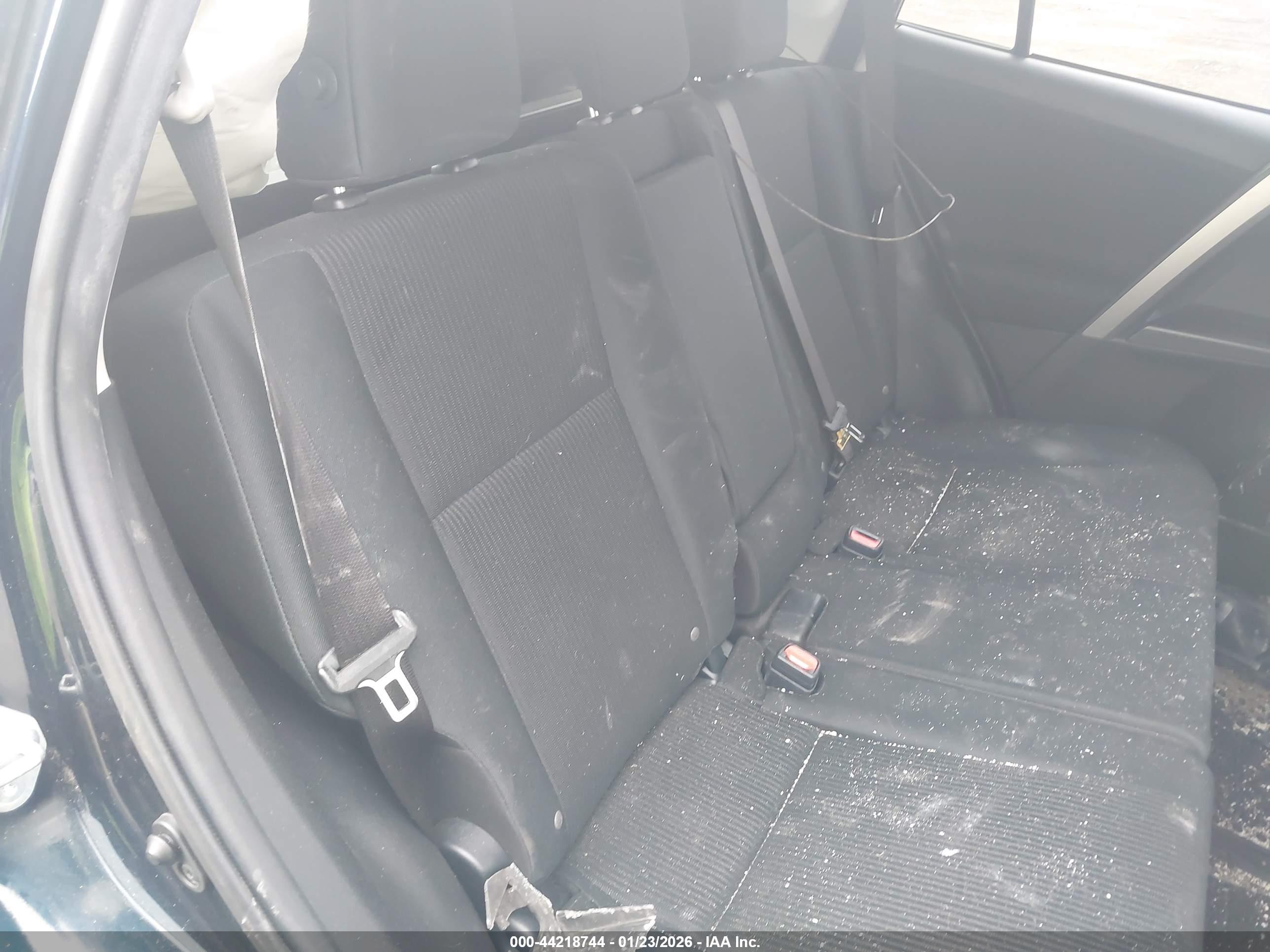 TOYOTA RAV4 image 8