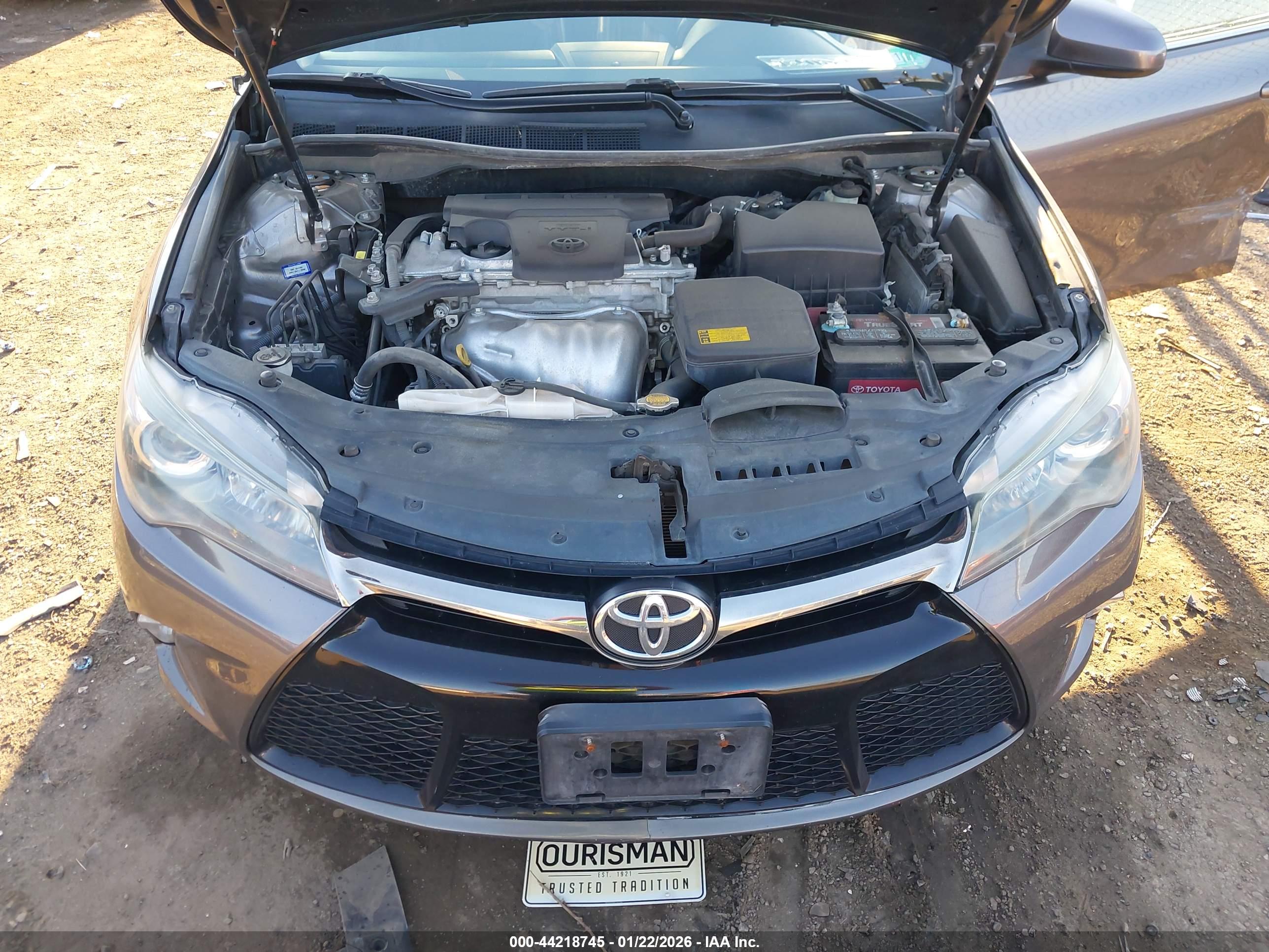 TOYOTA CAMRY image 10