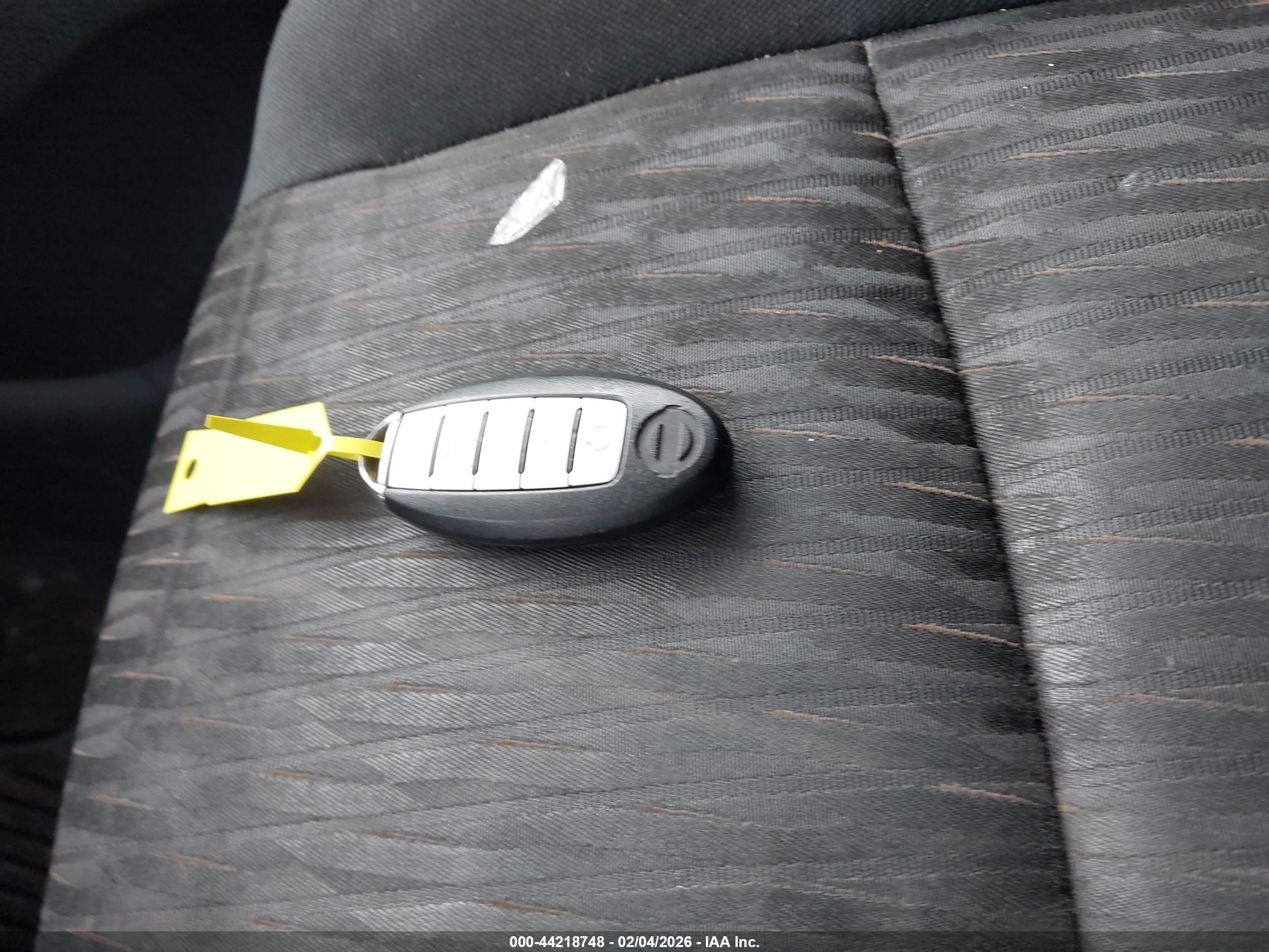 NISSAN ROGUE image 11